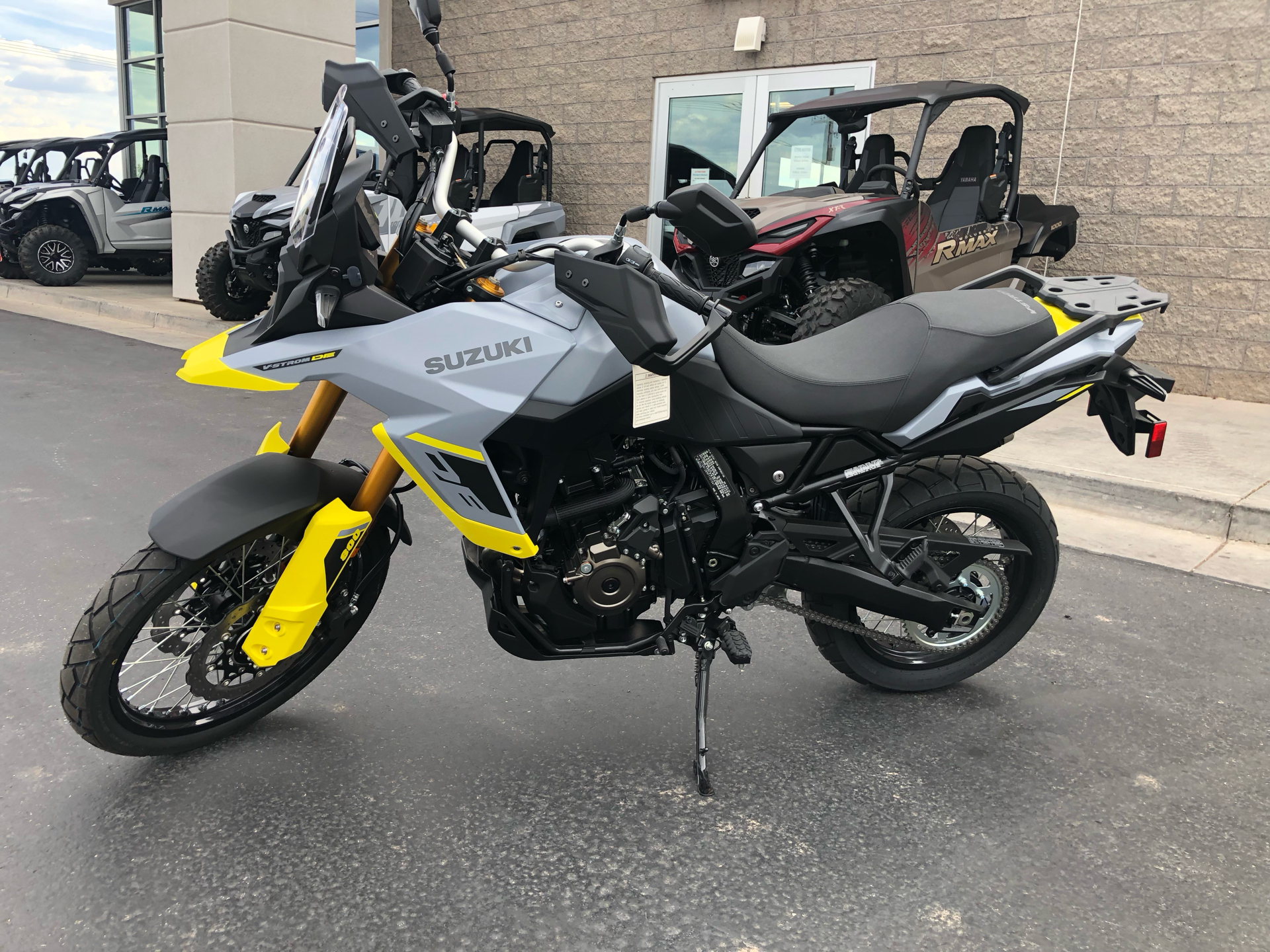 2023 Suzuki V-Strom 800DE in Saint George, Utah - Photo 9