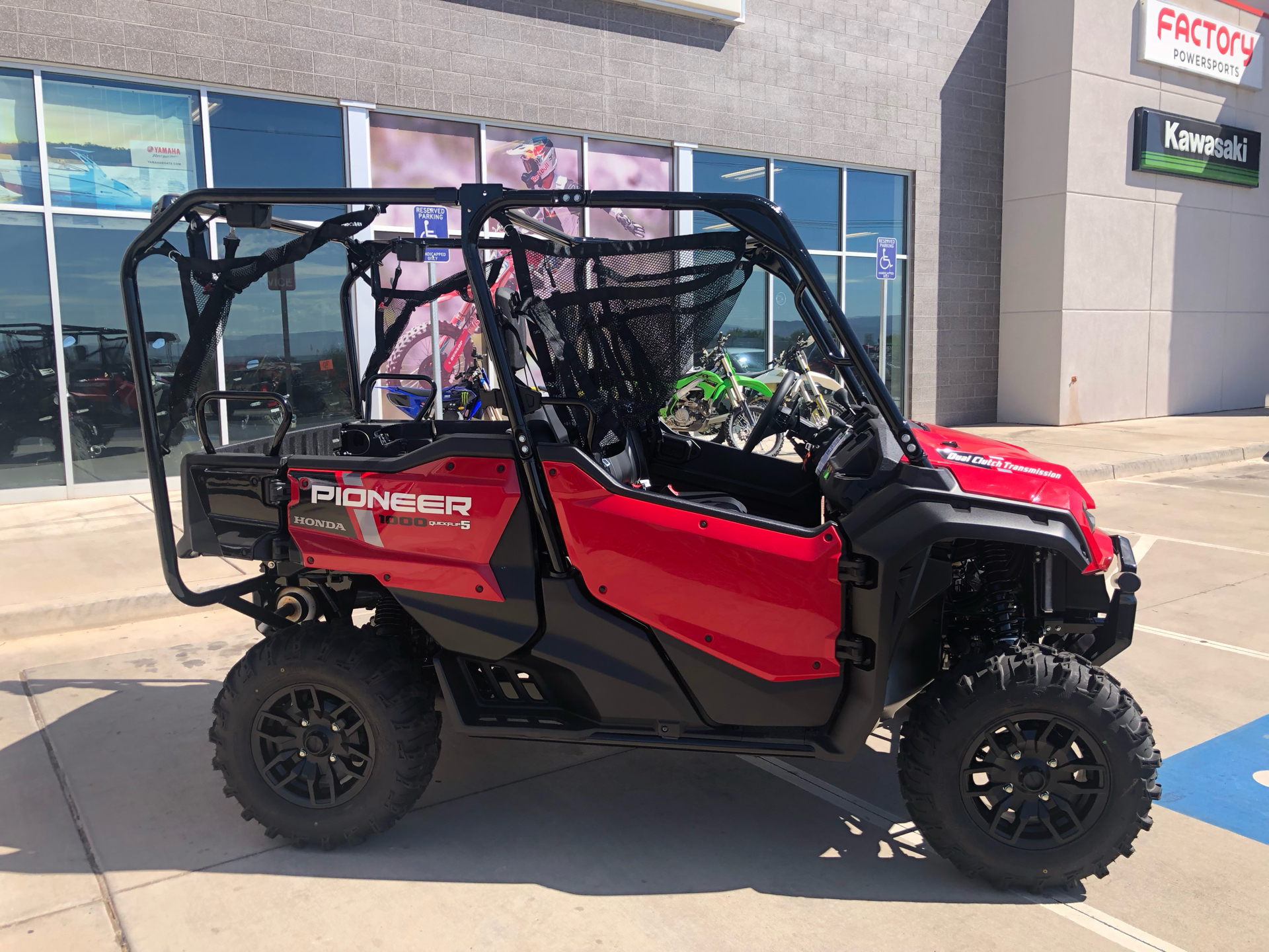 2024 Honda Pioneer 1000-5 Deluxe in Saint George, Utah - Photo 5