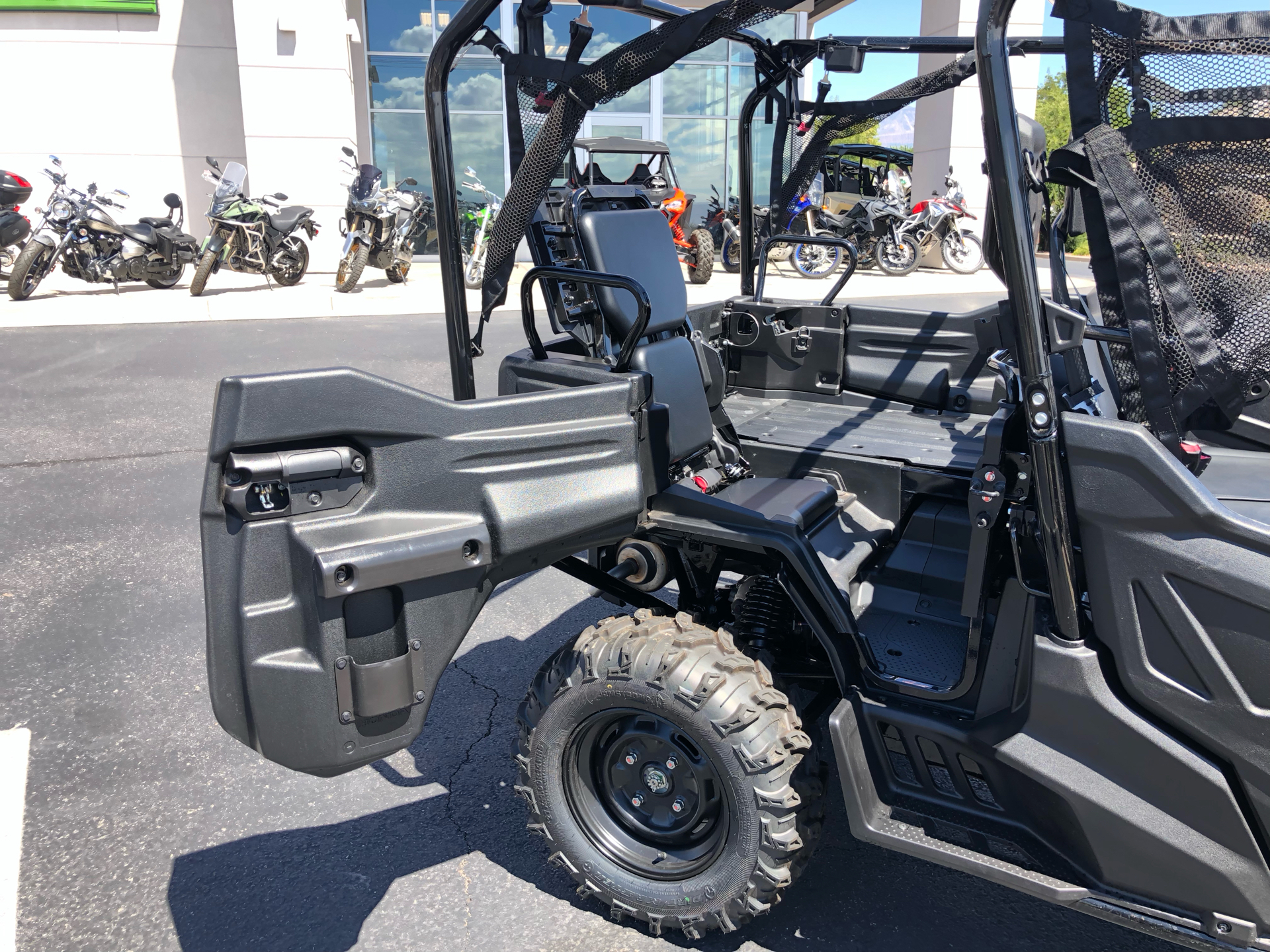 2024 Honda Pioneer 1000-5 in Saint George, Utah - Photo 6