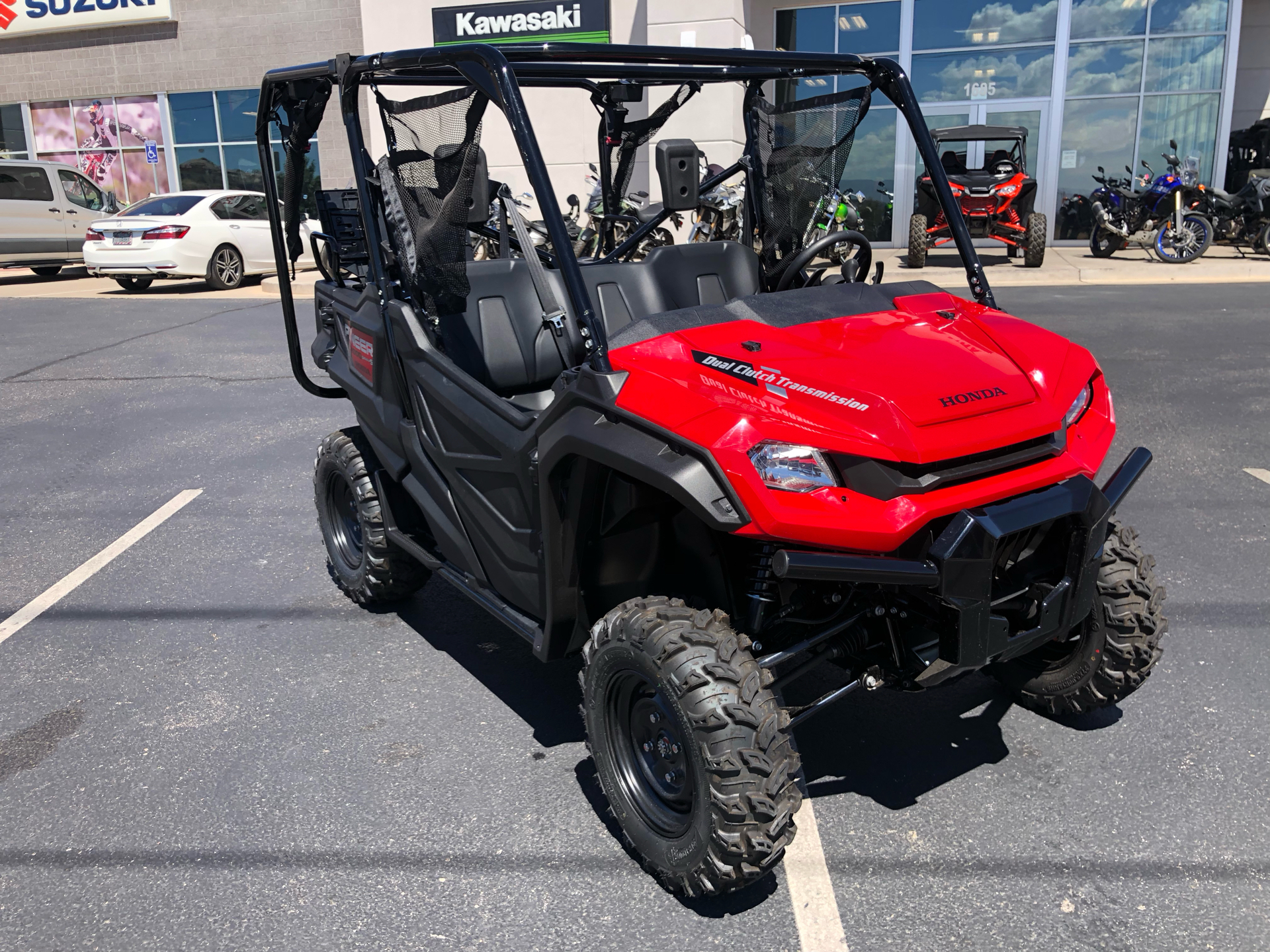 2024 Honda Pioneer 1000-5 in Saint George, Utah - Photo 12