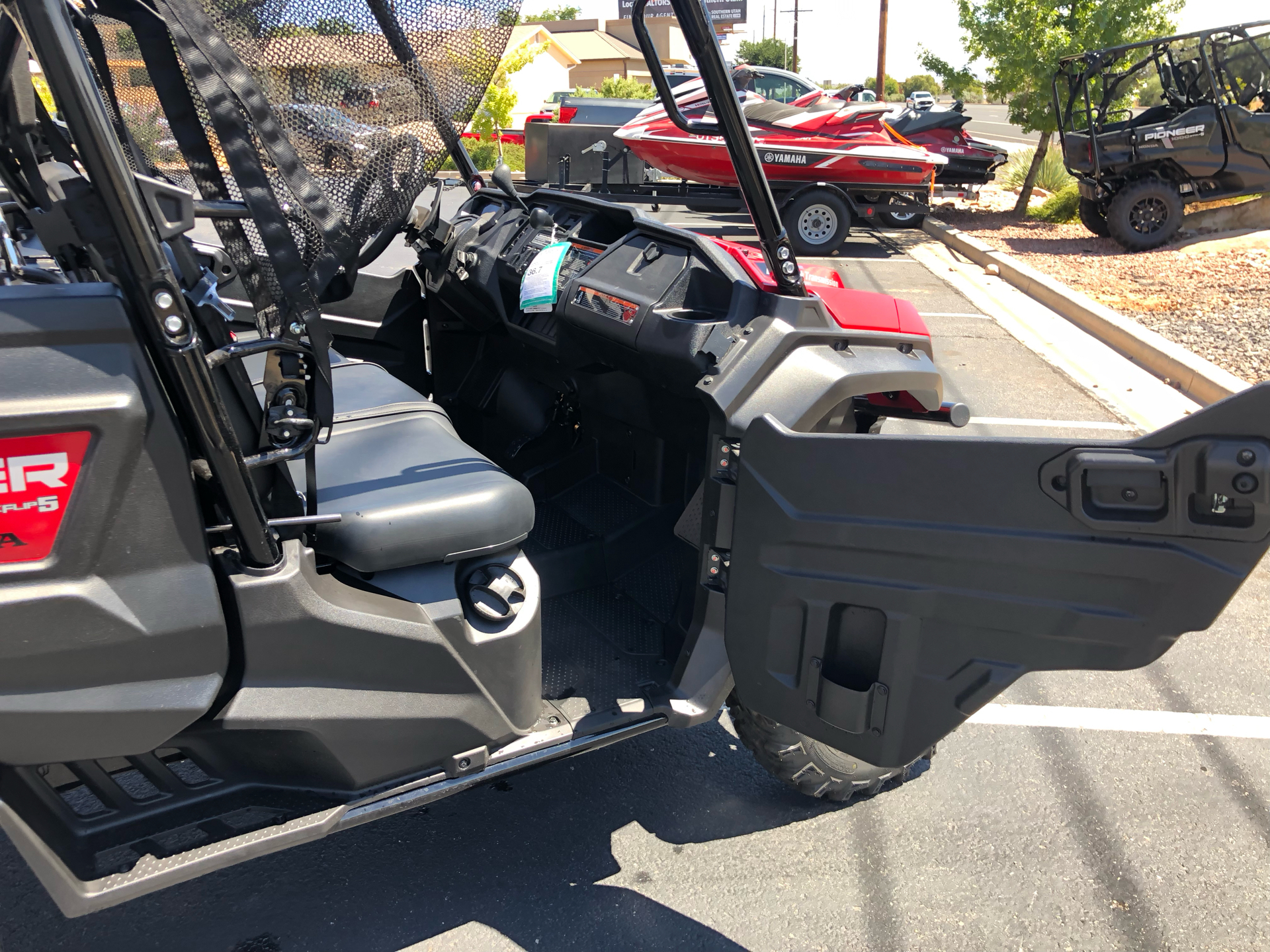 2024 Honda Pioneer 1000-5 in Saint George, Utah - Photo 13