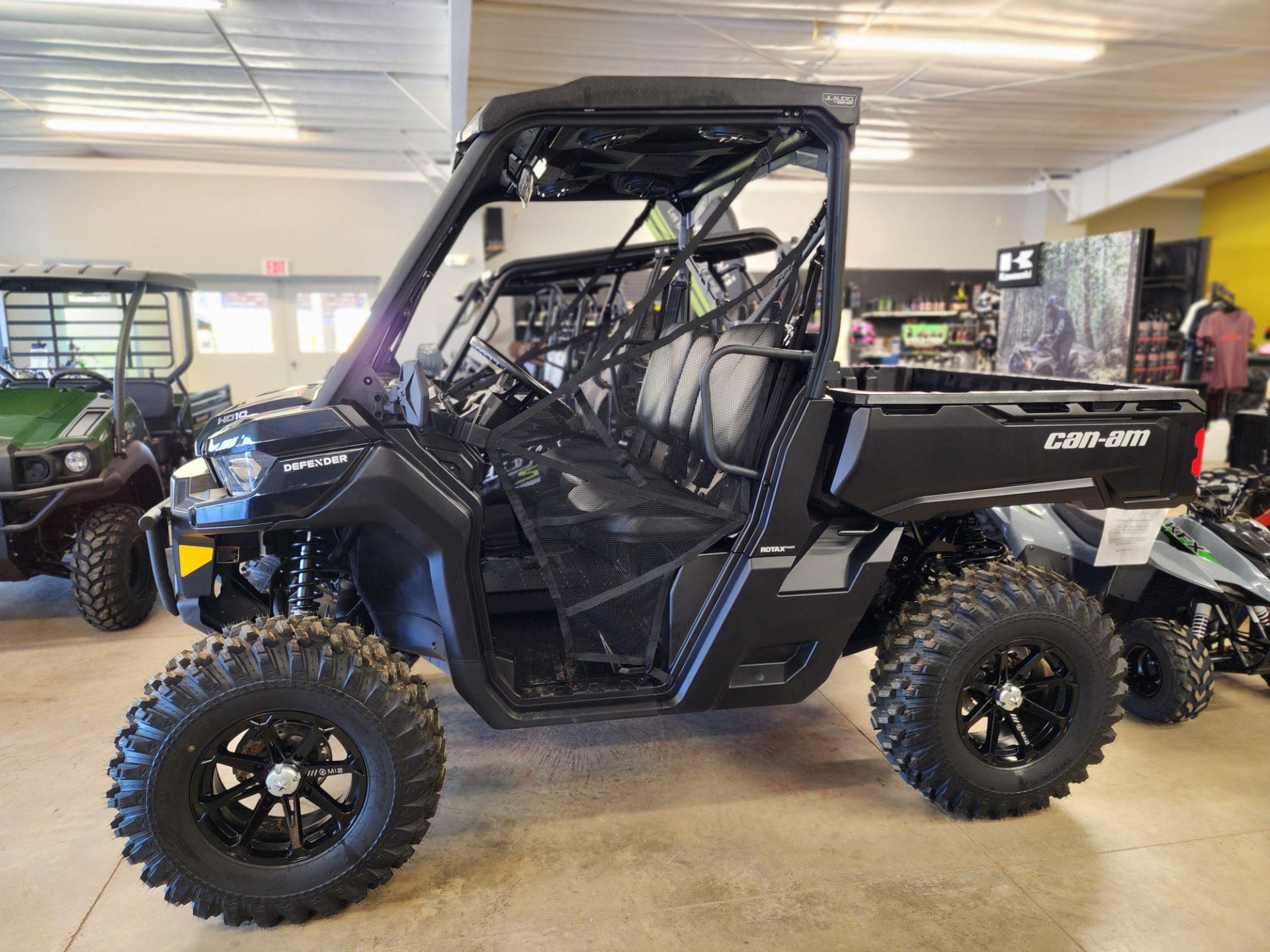 2023 Can-Am Defender DPS HD10 in Pearl, Mississippi - Photo 1