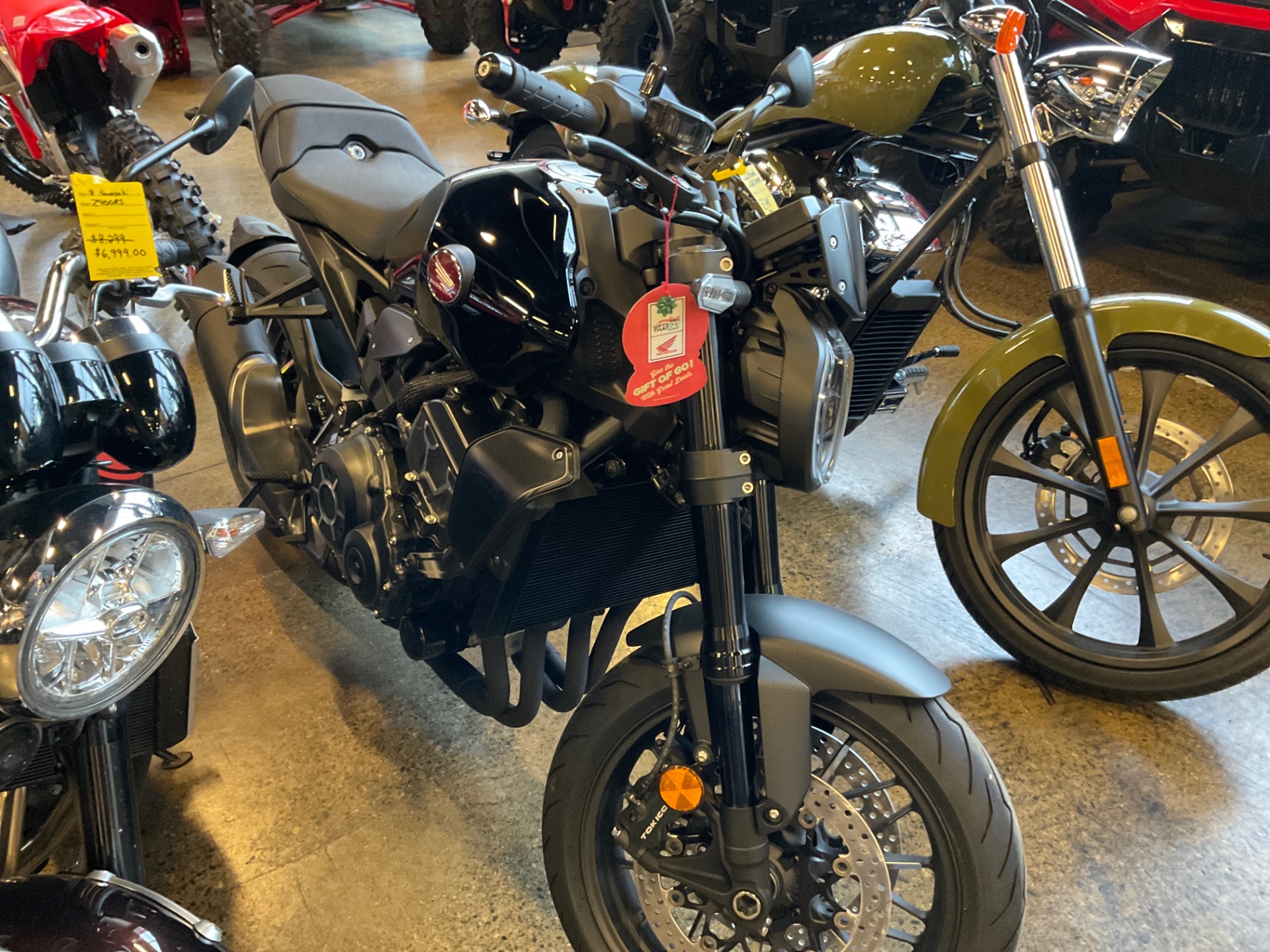2023 Honda CB1000R Black Edition in Middletown, New York - Photo 3