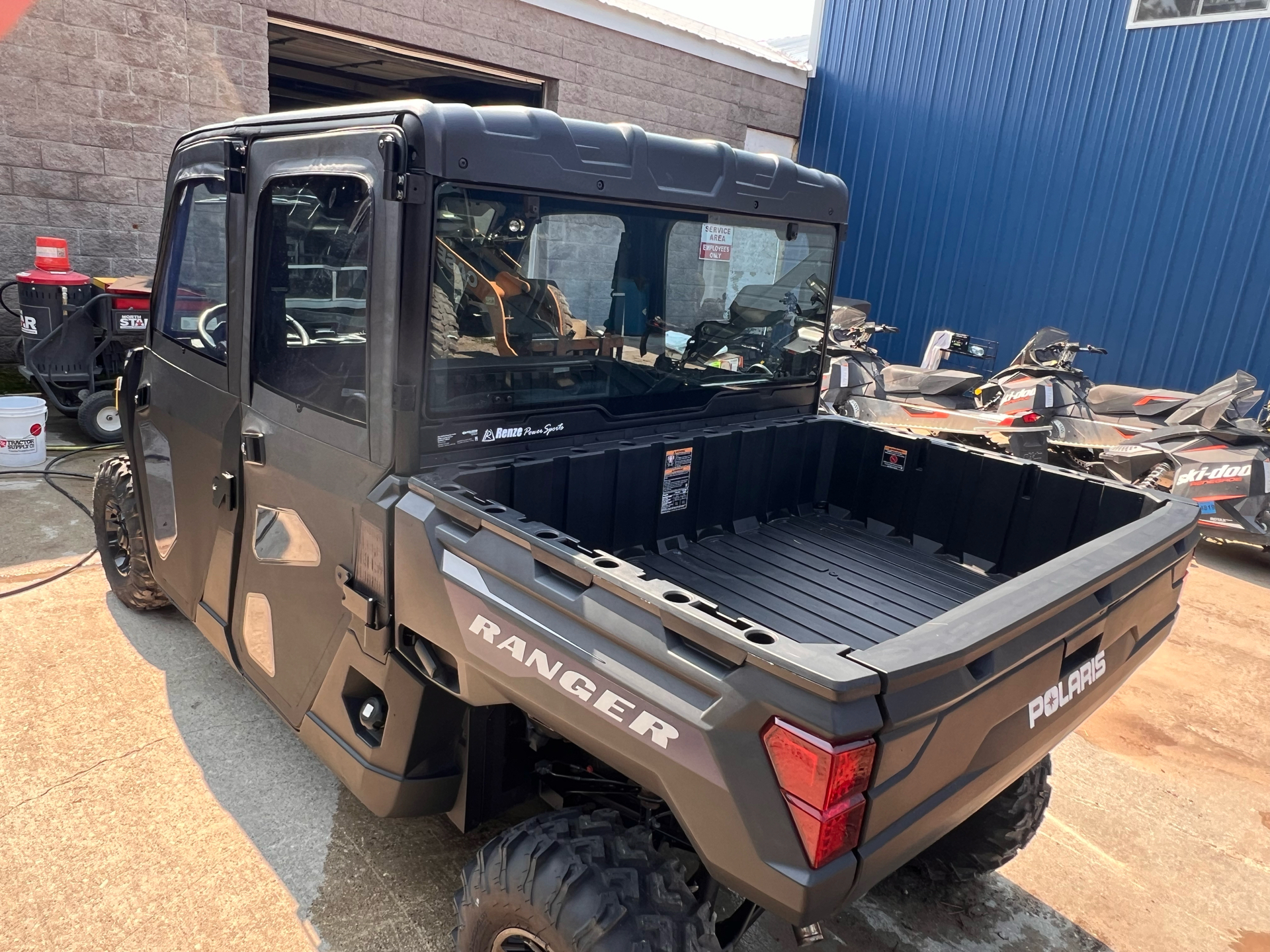 2023 Polaris Ranger Crew 1000 Premium in Munising, Michigan - Photo 7