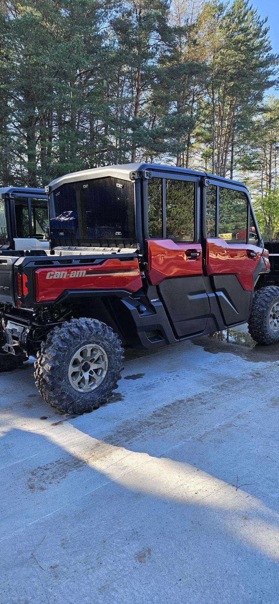 2025 Can-Am Defender MAX Limited in Munising, Michigan - Photo 2