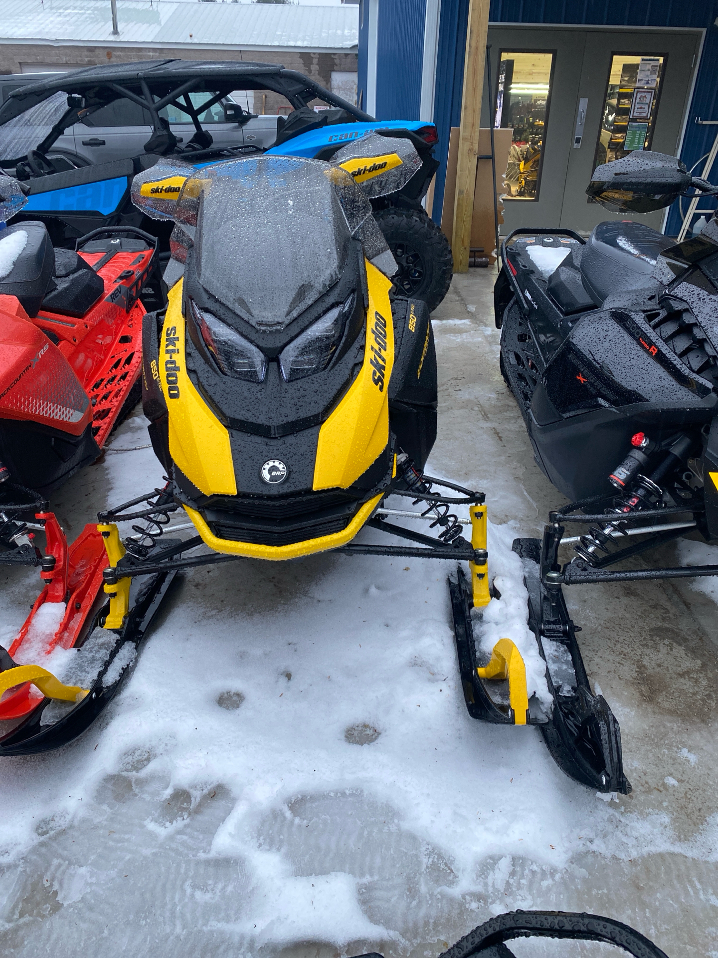 2024 Ski-Doo Backcountry Adrenaline 850 E-TEC ES PowderMax 2.0 in Munising, Michigan - Photo 1