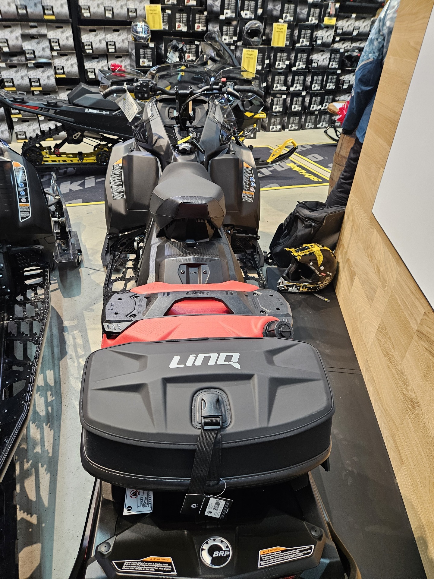 2024 Ski-Doo Backcountry Adrenaline 850 E-TEC ES PowderMax 2.0 in Munising, Michigan - Photo 3