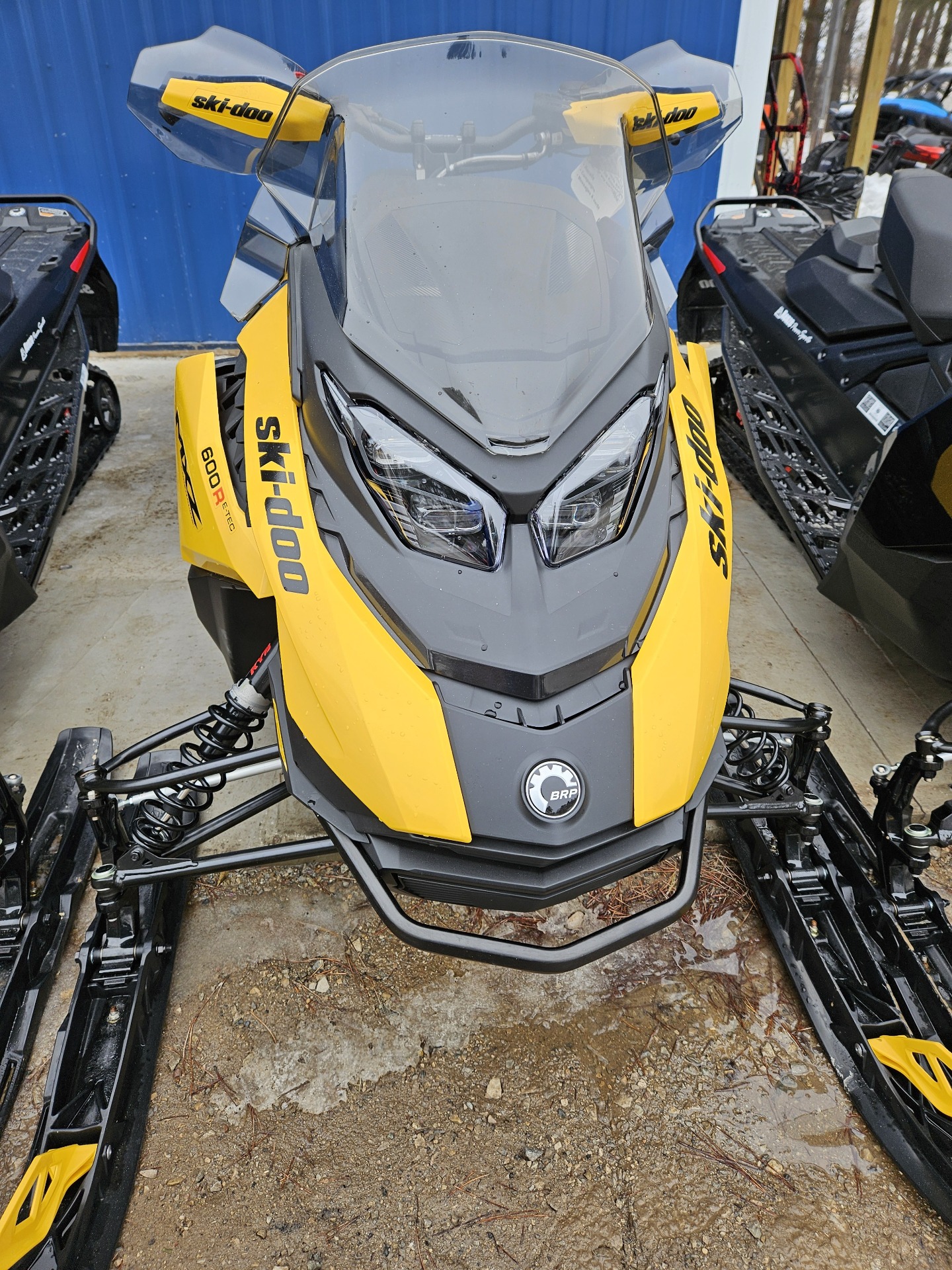 2024 Ski-Doo MXZ Adrenaline 137 600R E-TEC ES Ripsaw 1.25 in Munising, Michigan - Photo 1