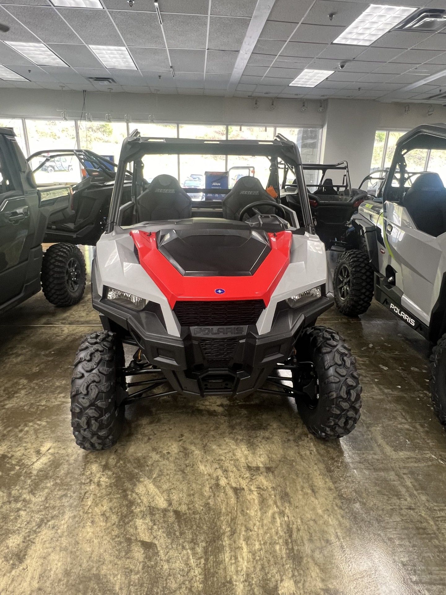 2025 Polaris General 1000 Sport in Bradford, Pennsylvania - Photo 2