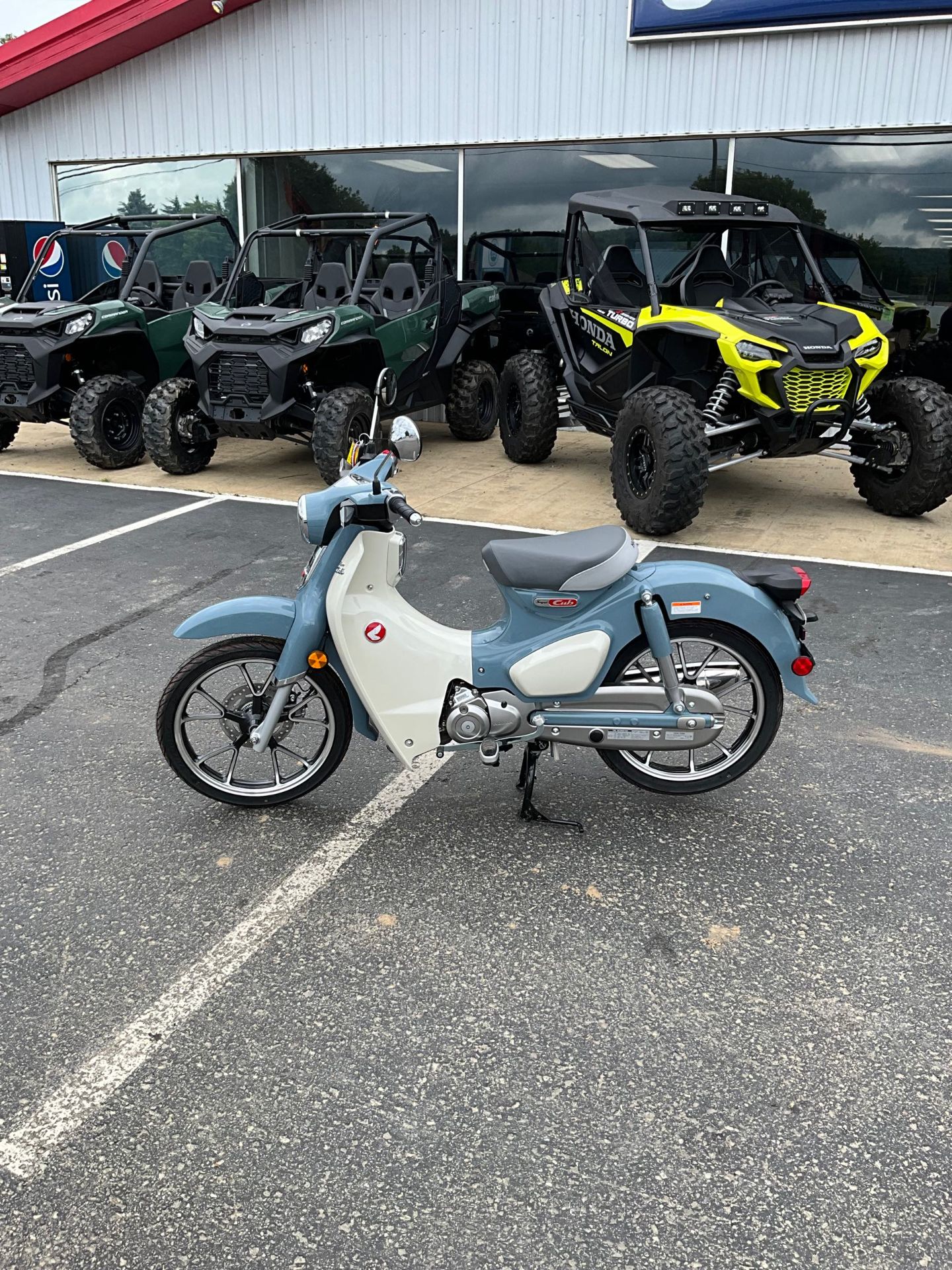 2023 Honda Super Cub C125 ABS in Corry, Pennsylvania - Photo 2