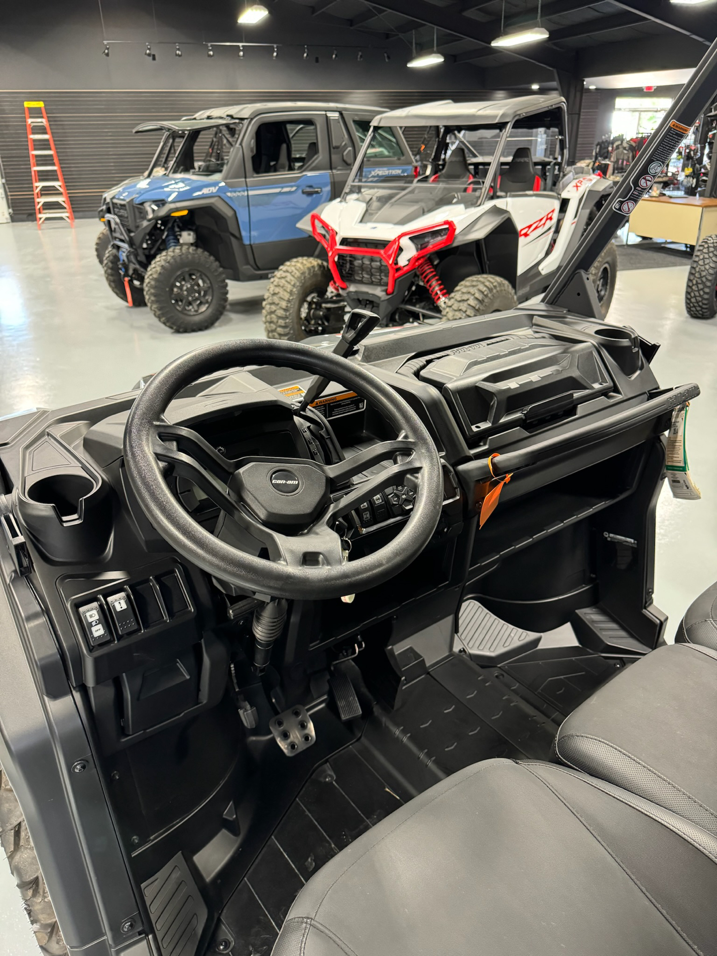 2024 Can-Am Defender XT HD10 in Corry, Pennsylvania - Photo 10