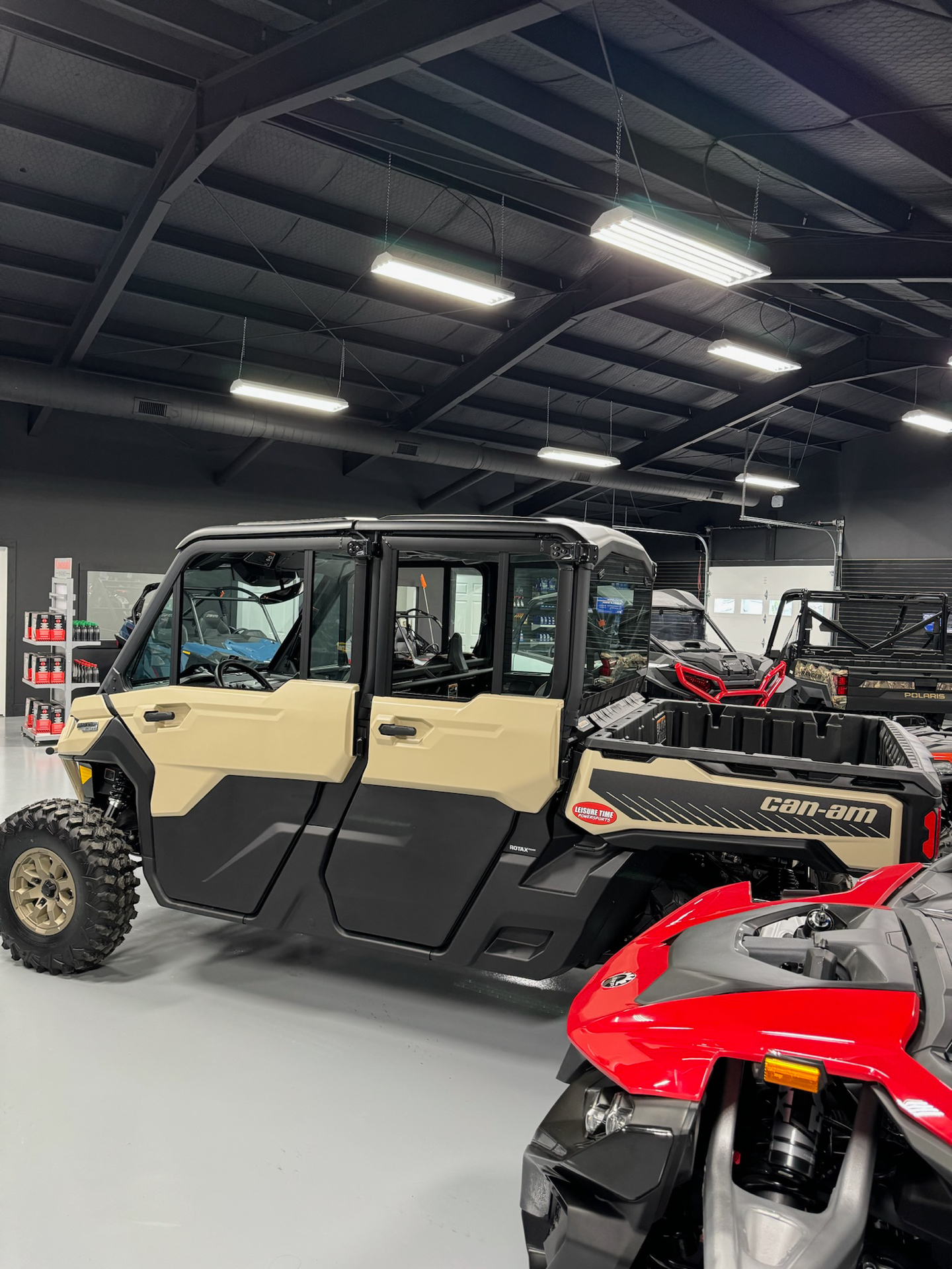 2024 Can-Am Defender MAX Limited in Corry, Pennsylvania - Photo 3
