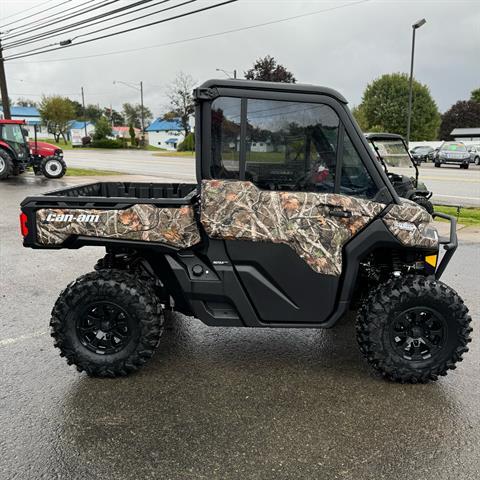 2025 Can-Am Defender Limited in Corry, Pennsylvania - Photo 6