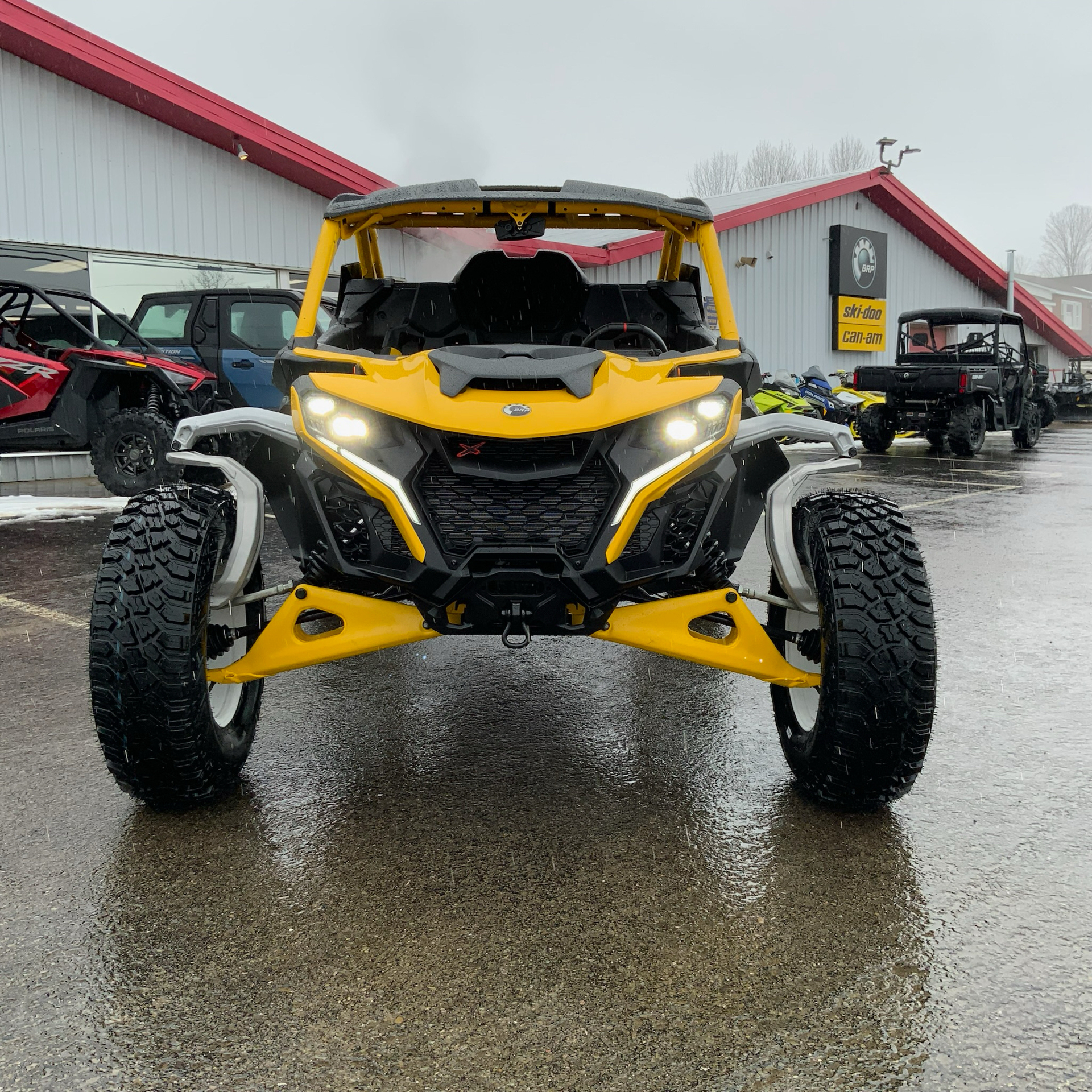 2024 Can-Am Maverick R X RS with Smart-Shox in Corry, Pennsylvania - Photo 2