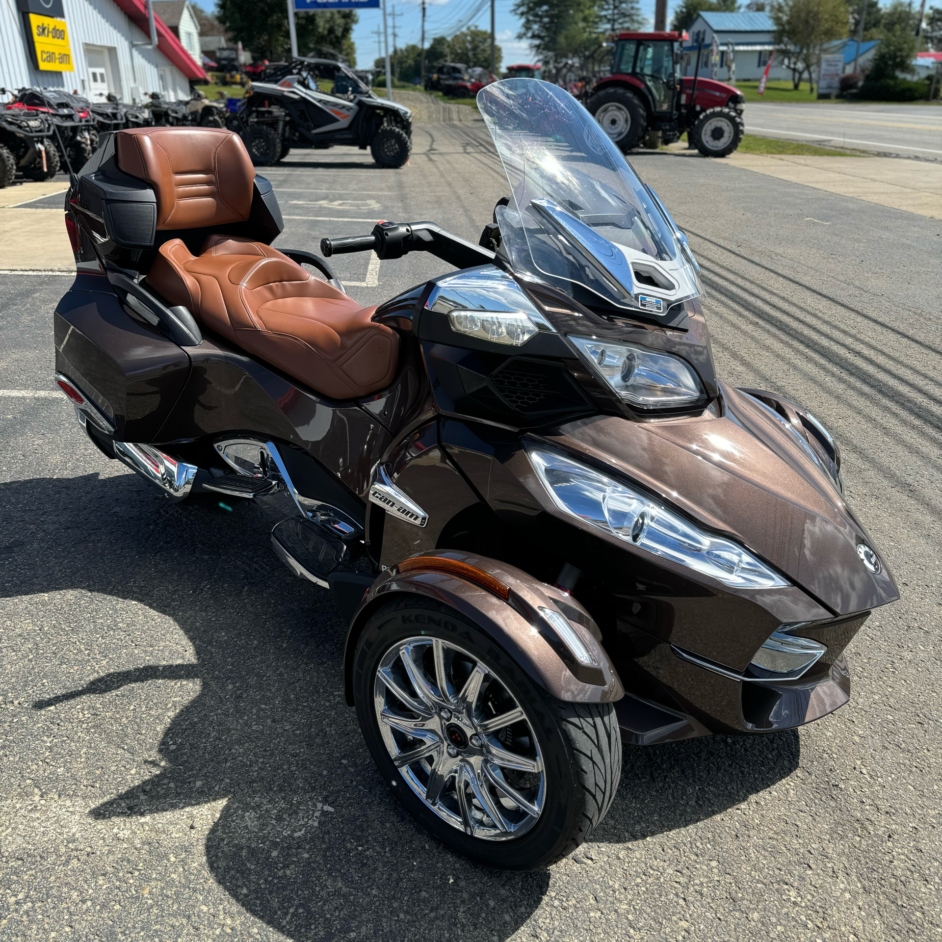 2013 Can-Am Spyder® RT Limited in Corry, Pennsylvania - Photo 7