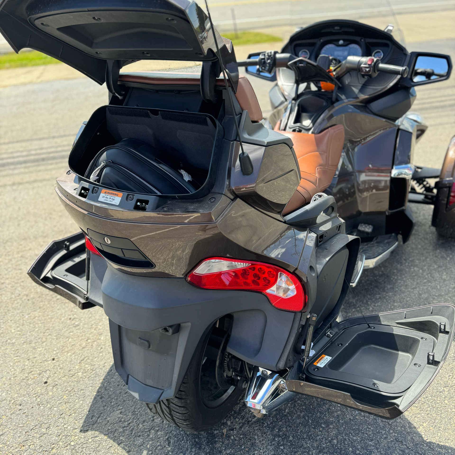 2013 Can-Am Spyder® RT Limited in Corry, Pennsylvania - Photo 12