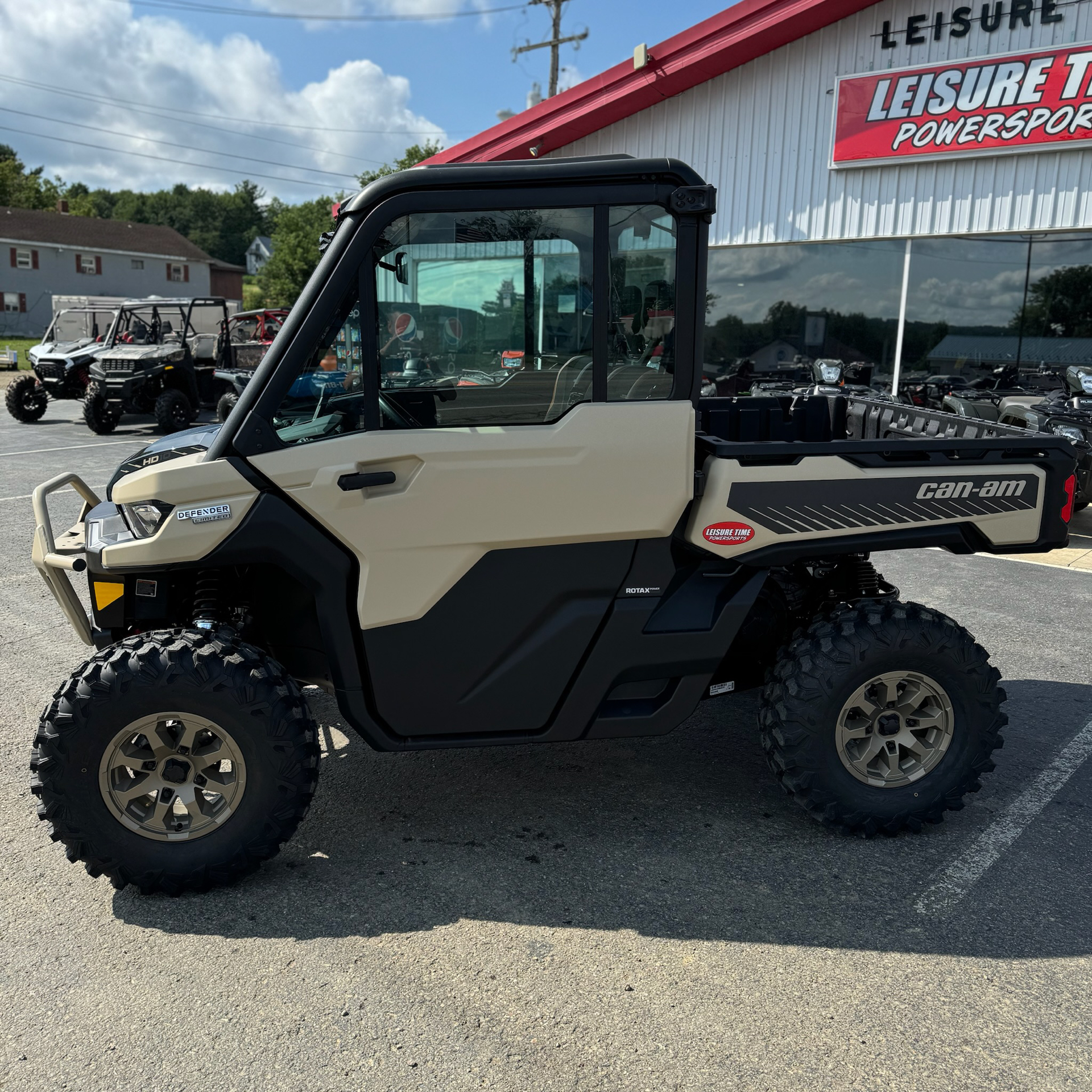 2024 Can-Am Defender Limited in Corry, Pennsylvania - Photo 2