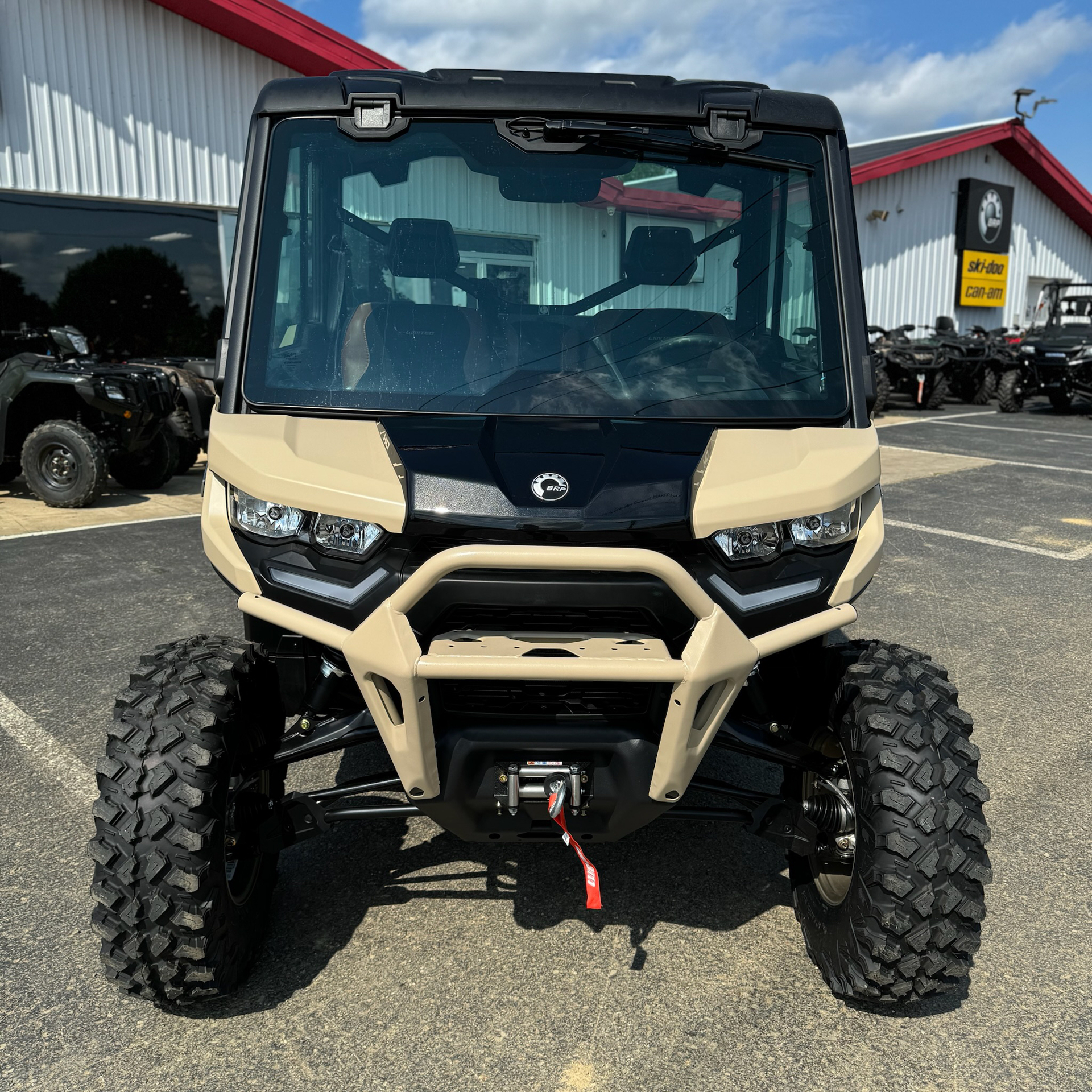 2024 Can-Am Defender Limited in Corry, Pennsylvania - Photo 8