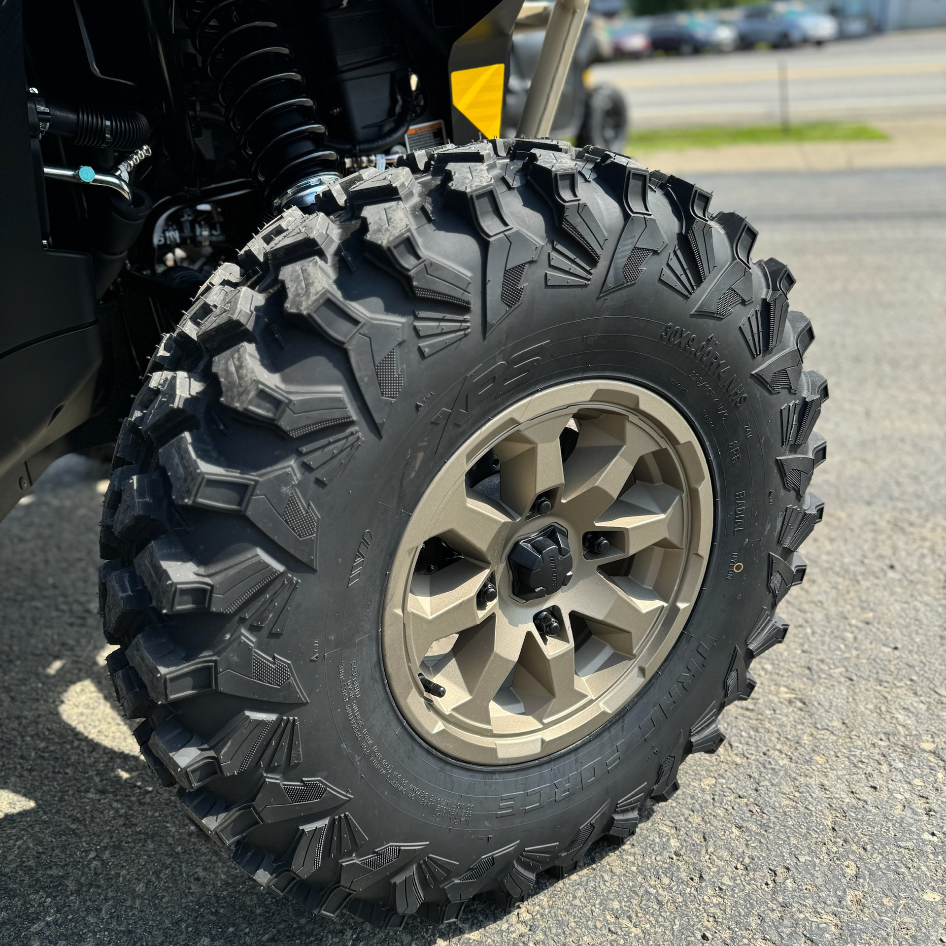 2024 Can-Am Defender Limited in Corry, Pennsylvania - Photo 10