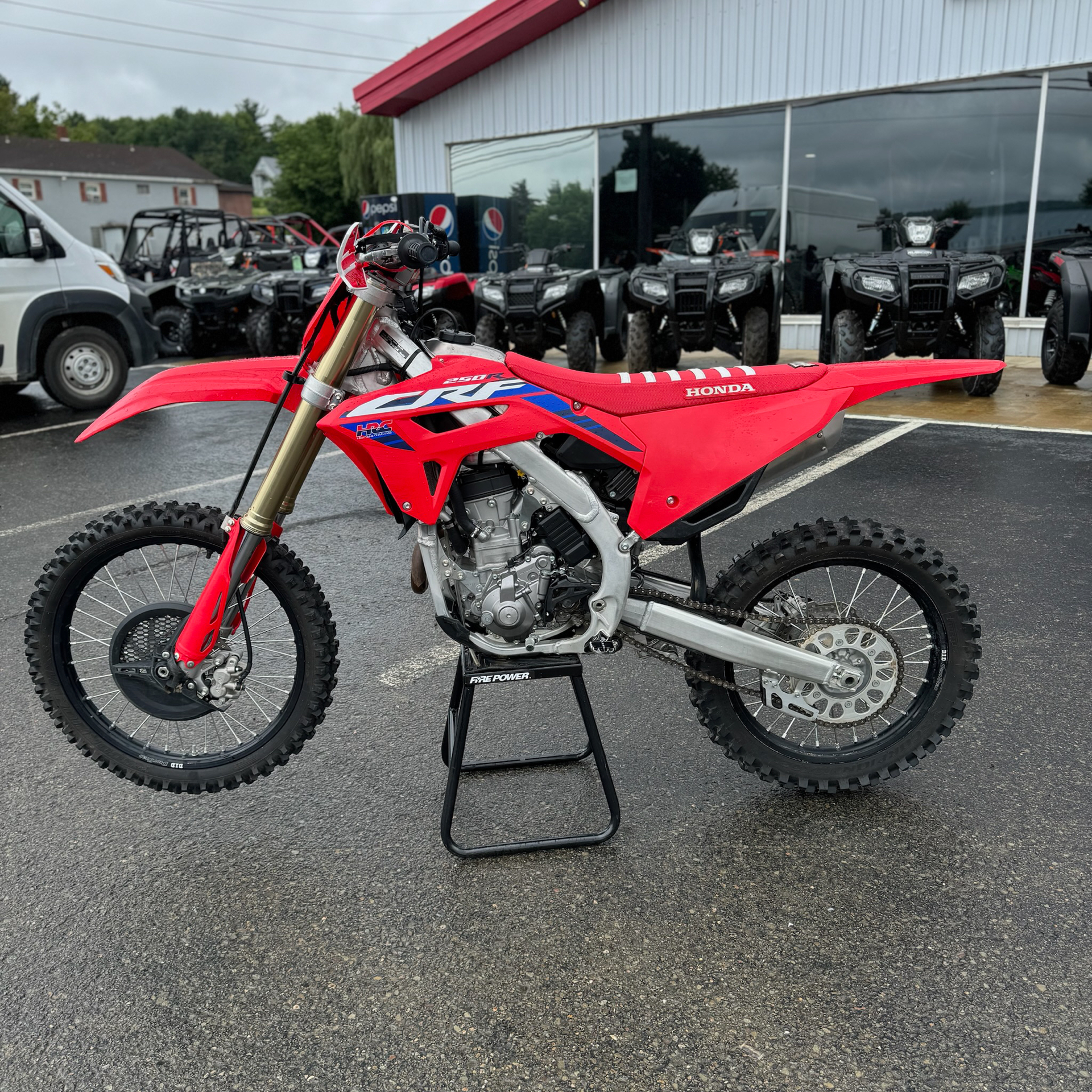 2024 Honda CRF250R in Corry, Pennsylvania - Photo 2