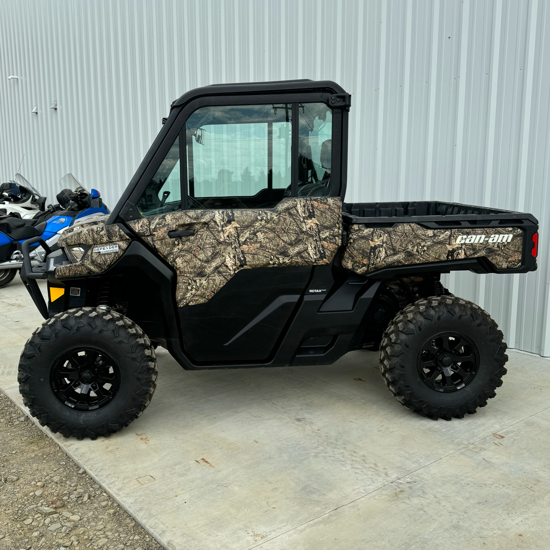 2023 Can-Am Defender Limited CAB HD10 in Corry, Pennsylvania - Photo 4