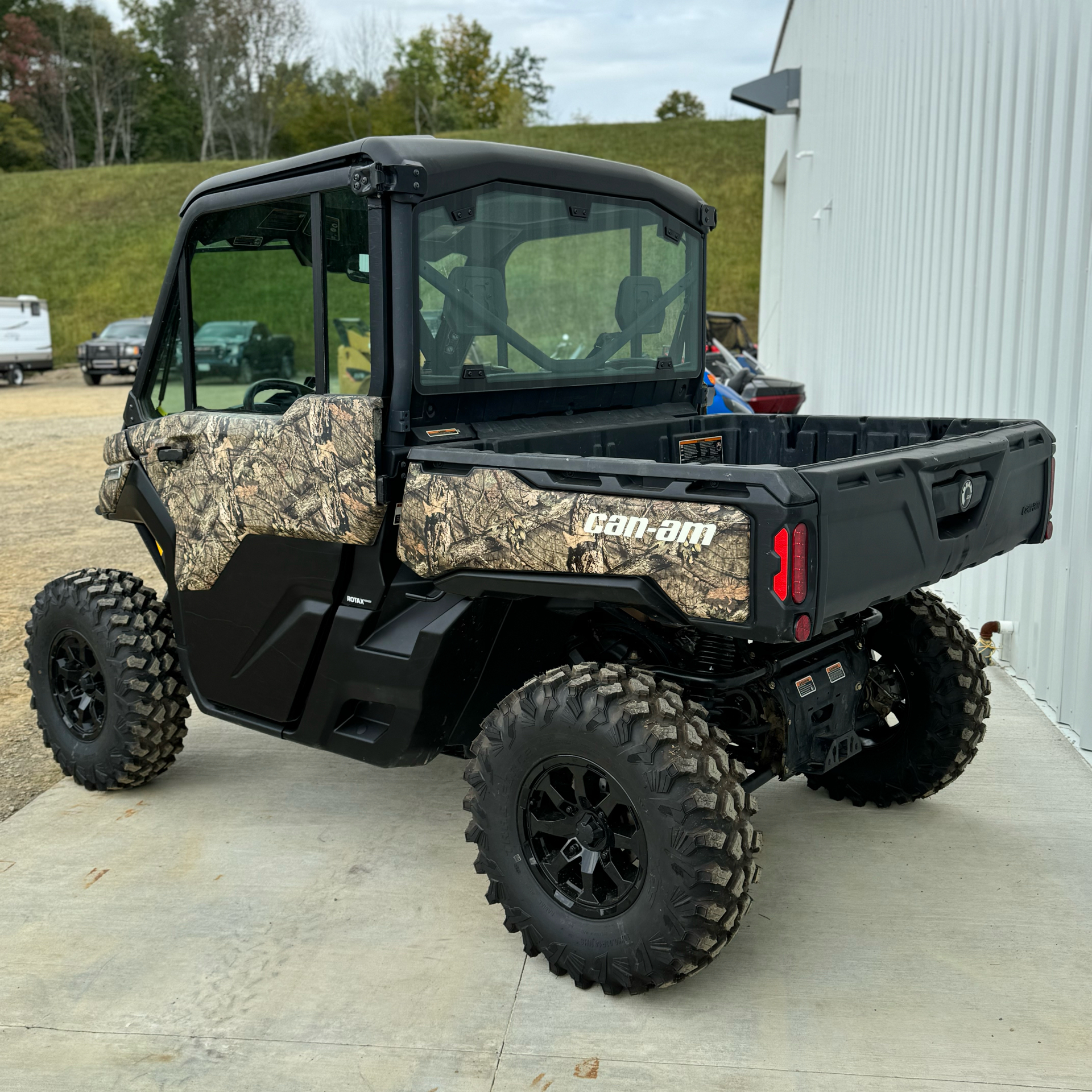 2023 Can-Am Defender Limited CAB HD10 in Corry, Pennsylvania - Photo 5