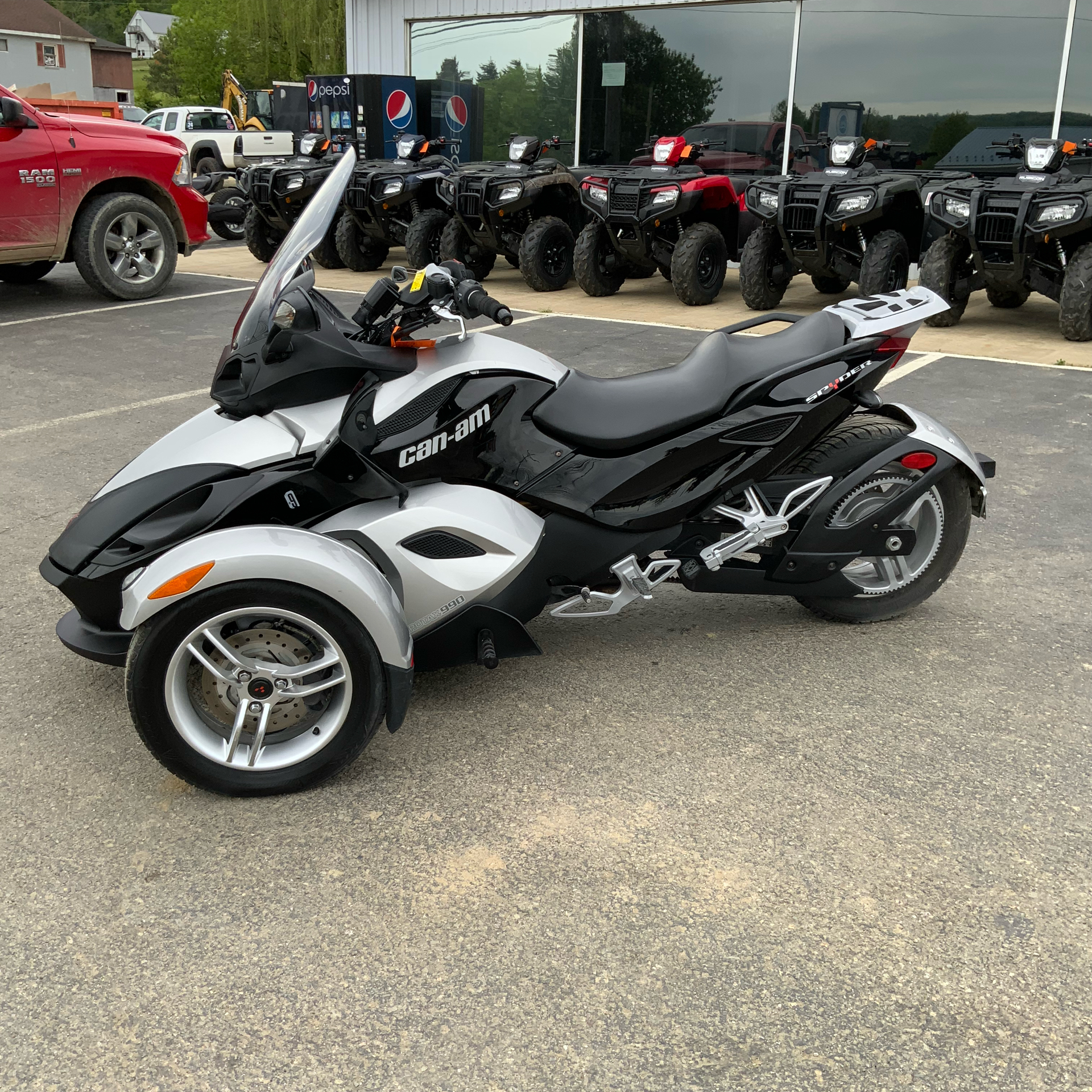 2008 Can-Am Spyder™ GS SM5 in Corry, Pennsylvania - Photo 2