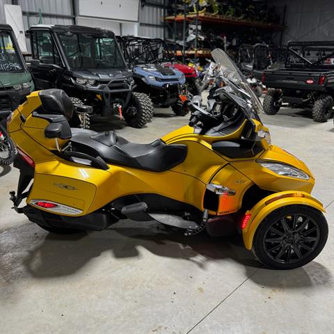 2013 Can-Am Spyder® RT-S SM5 in Corry, Pennsylvania - Photo 6