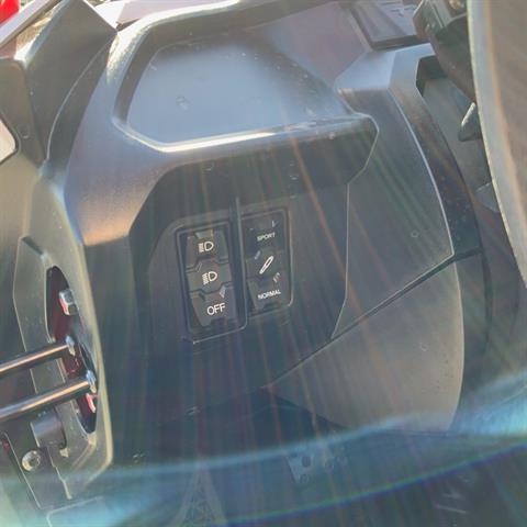 2024 Honda Talon 1000X FOX Live Valve in Corry, Pennsylvania - Photo 15