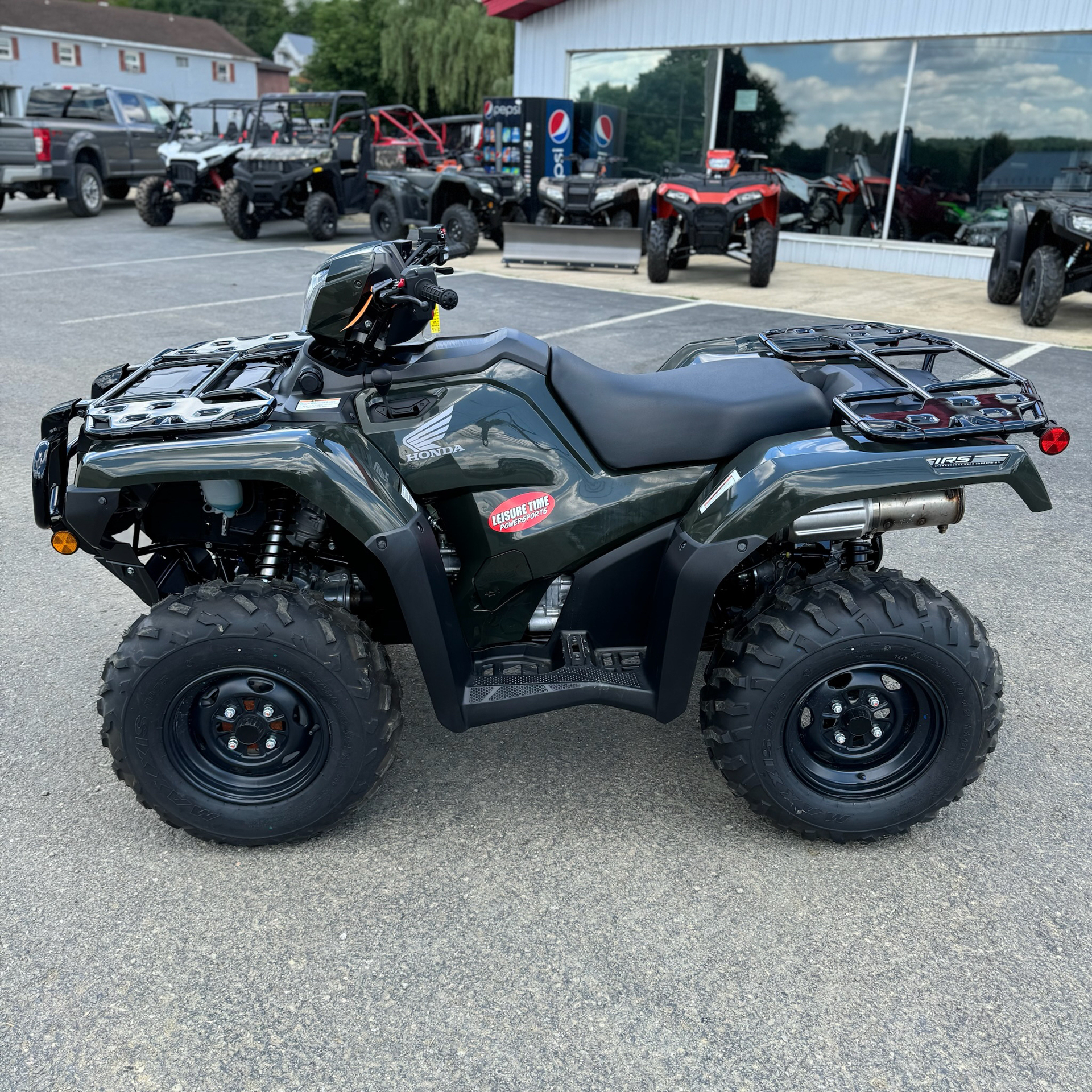 2024 Honda FourTrax Foreman Rubicon 4x4 Automatic DCT EPS in Corry, Pennsylvania - Photo 2