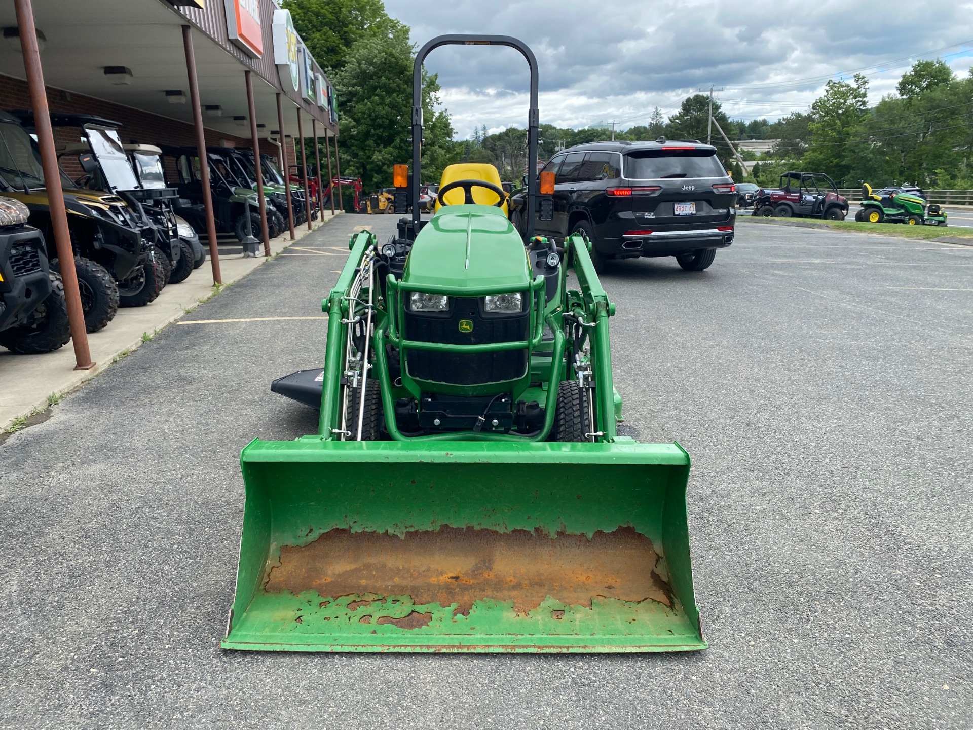 2016 John Deere 1025R in Pittsfield, Massachusetts - Photo 3