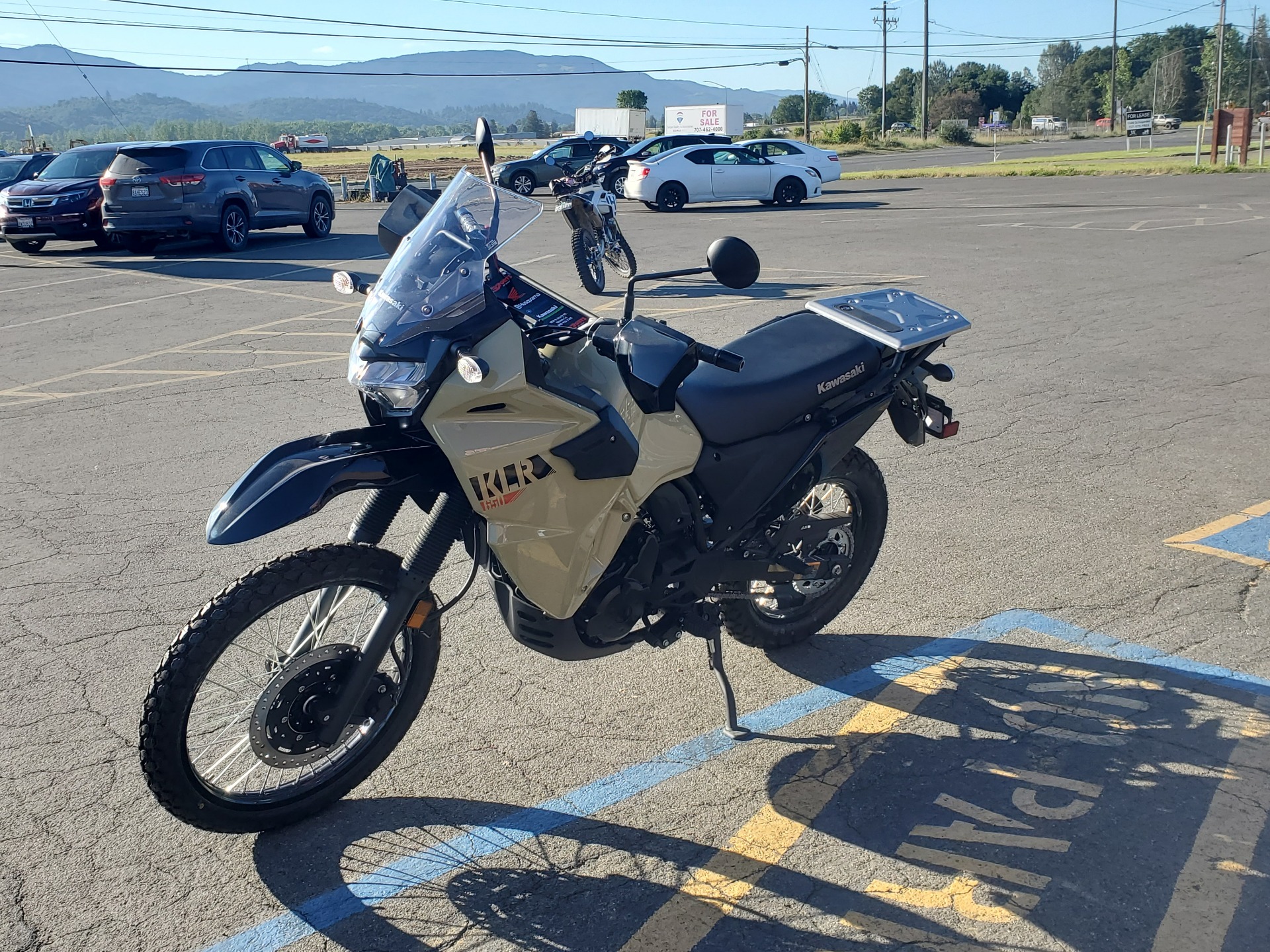 2022 Kawasaki KLR 650 in Ukiah, California - Photo 4