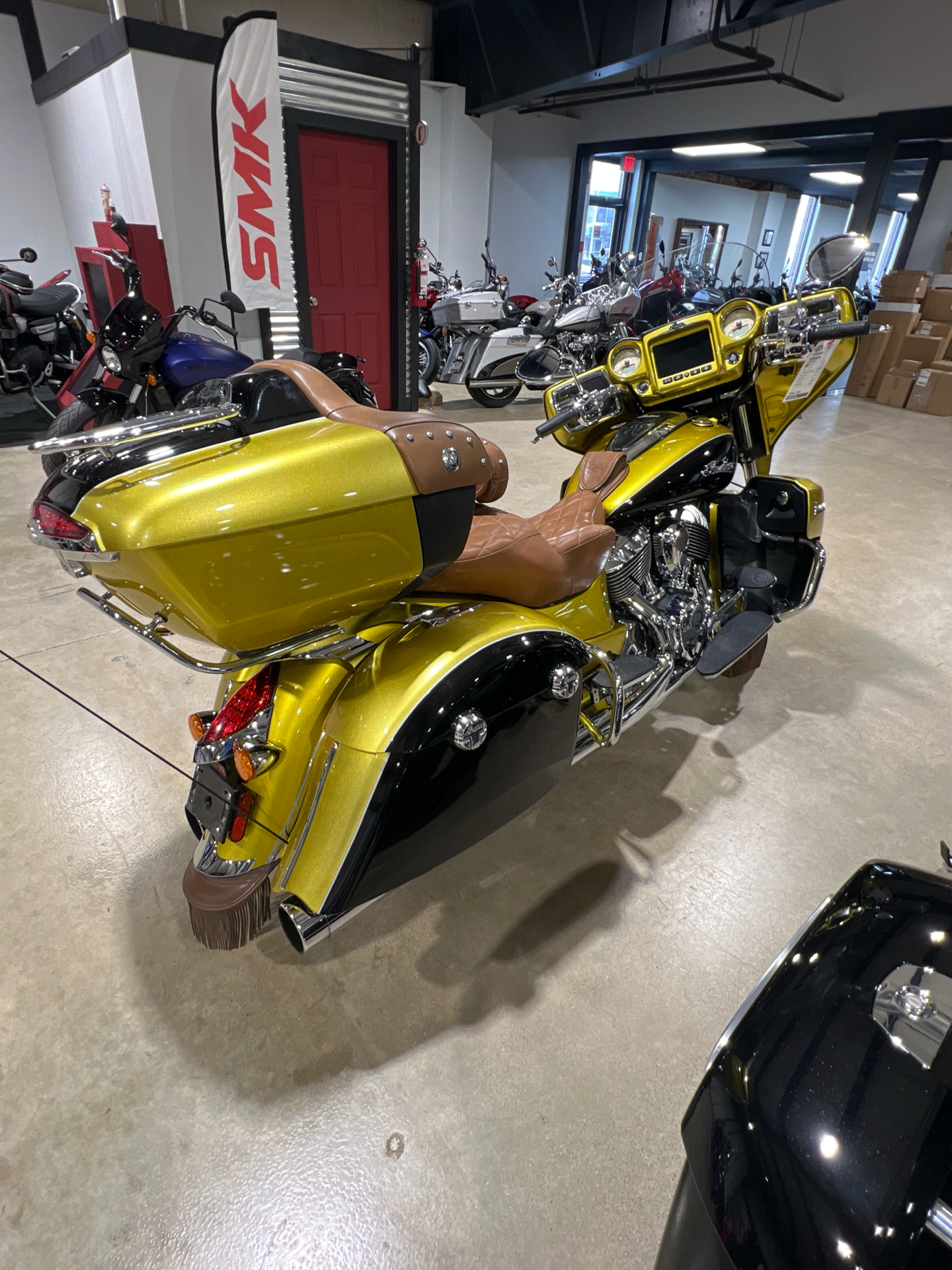 2018 Indian Motorcycle Roadmaster® Icon Series in Fort Wayne, Indiana - Photo 3