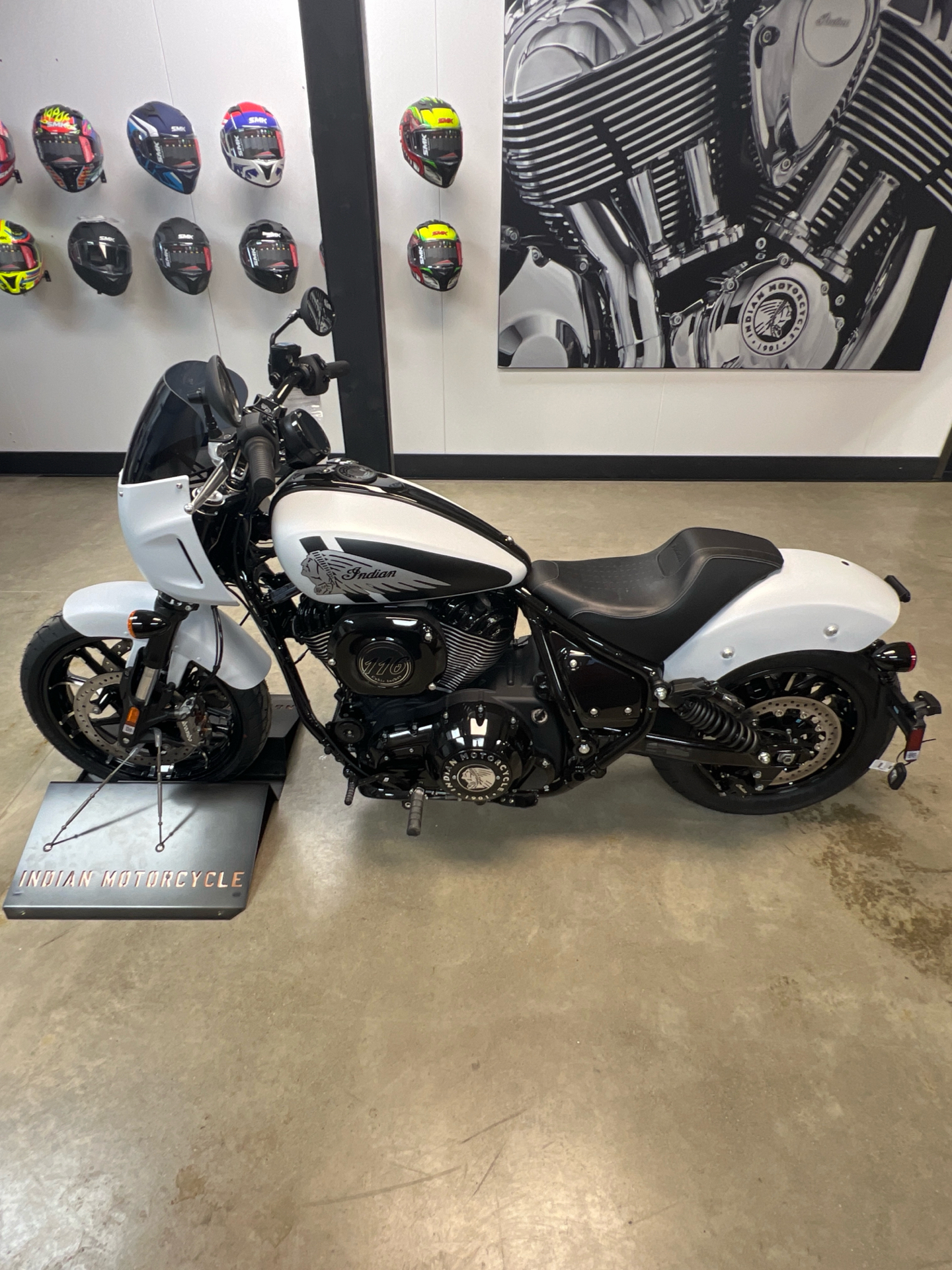 2024 Indian Motorcycle Sport Chief in Fort Wayne, Indiana - Photo 4