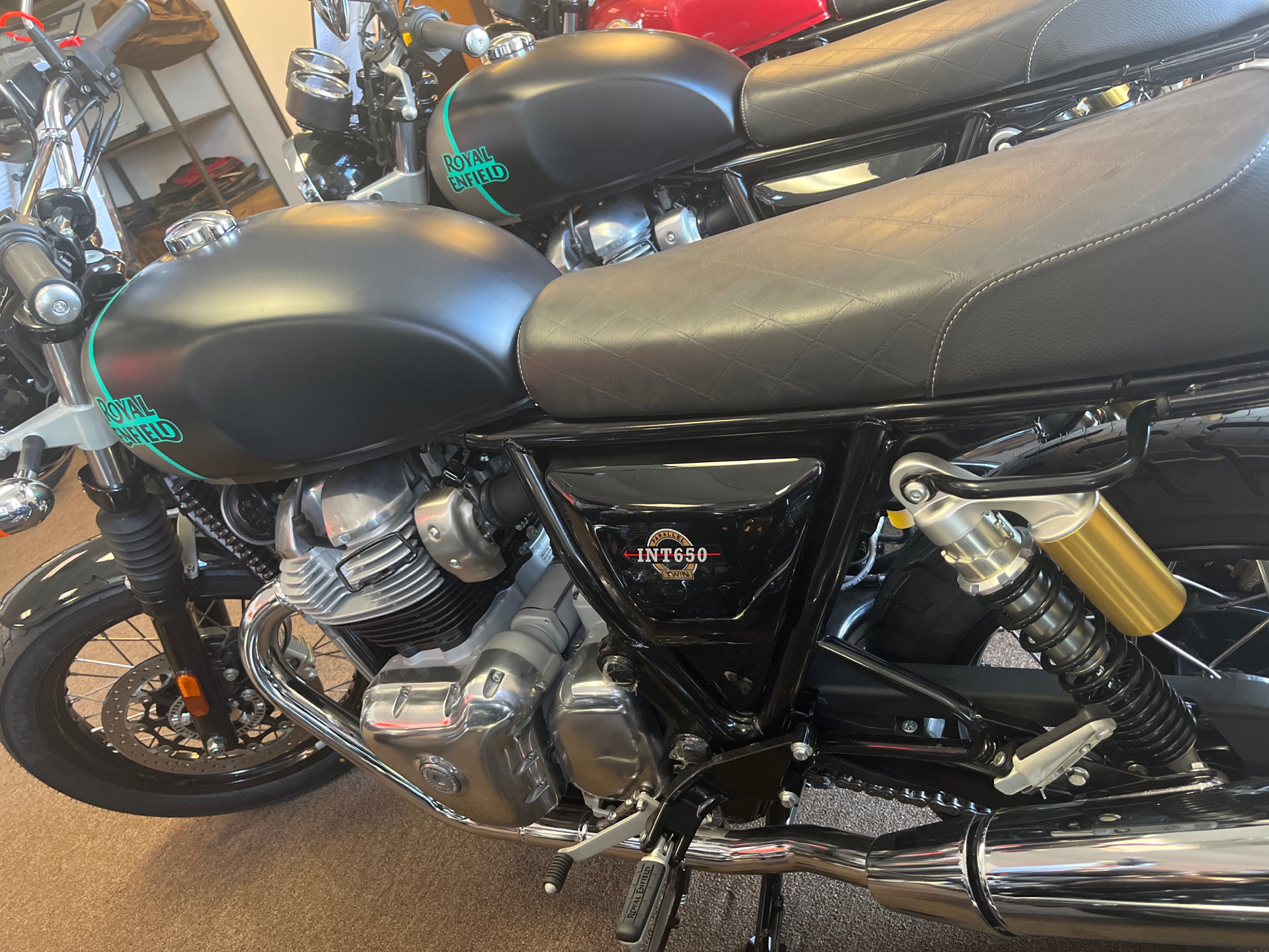 2022 Royal Enfield INT650 in Fort Wayne, Indiana - Photo 2