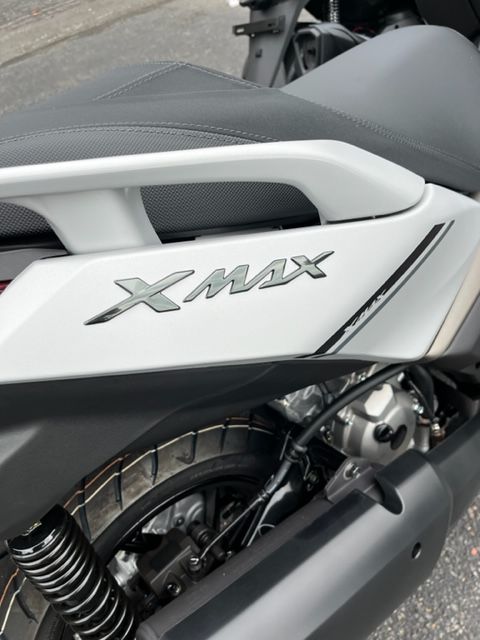 2023 Yamaha XMAX in Middletown, New York - Photo 2