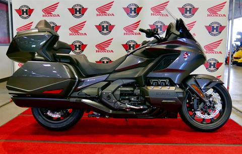 2024 Honda Gold Wing Tour Automatic DCT in Davenport, Iowa - Photo 2