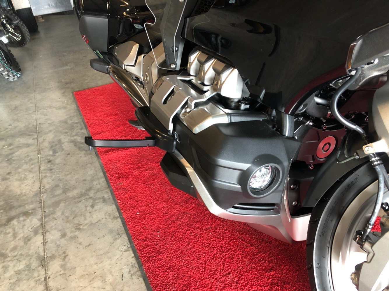2019 Honda Gold Wing Tour Automatic DCT in Davenport, Iowa - Photo 2