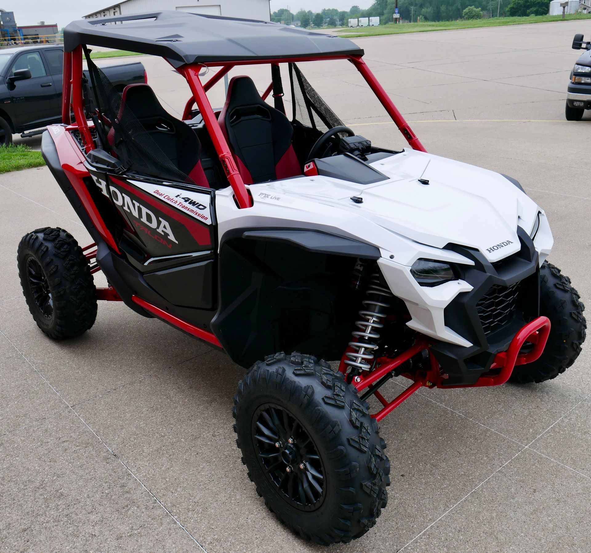 2023 Honda Talon 1000R FOX Live Valve in Davenport, Iowa - Photo 4