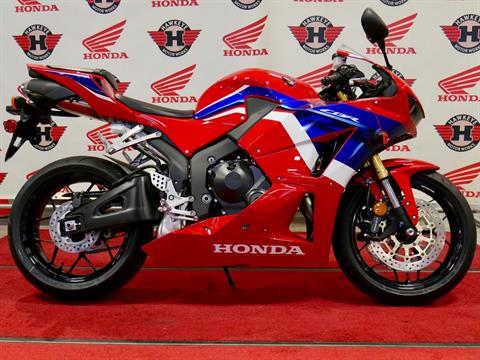 2024 Honda CBR600RR RE in Davenport, Iowa - Photo 2