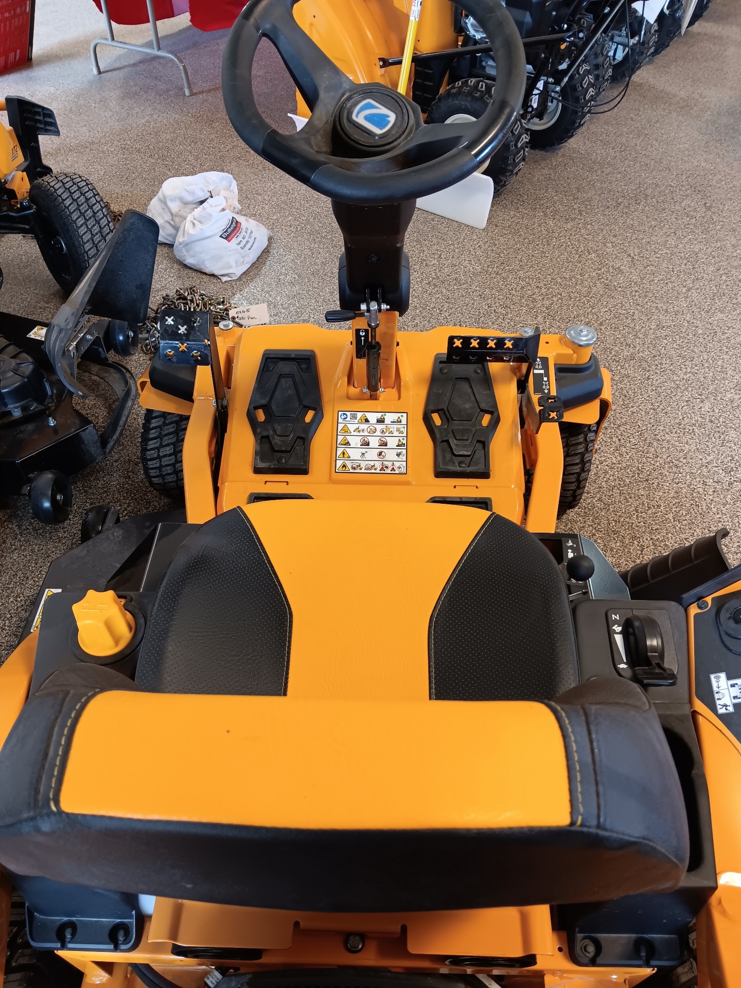 2023 Cub Cadet ZTS1 46 in. Kohler 7000 Series 22 hp in Worthington, Iowa - Photo 4