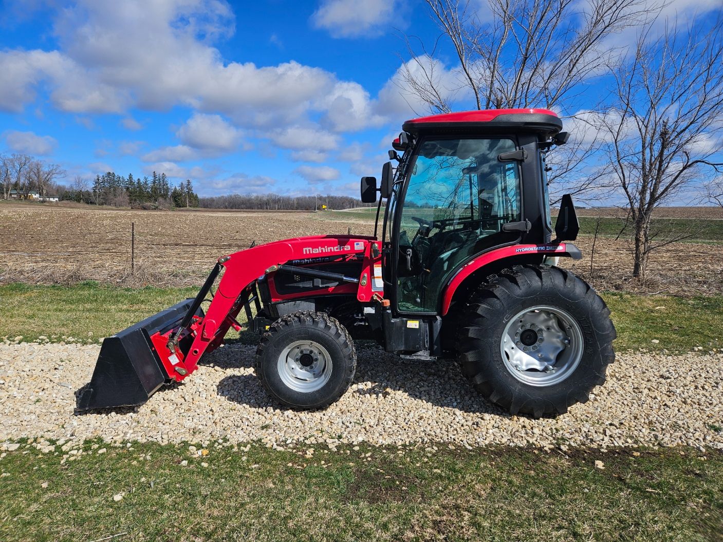 2019 Mahindra 3540 HST in Worthington, Iowa - Photo 2