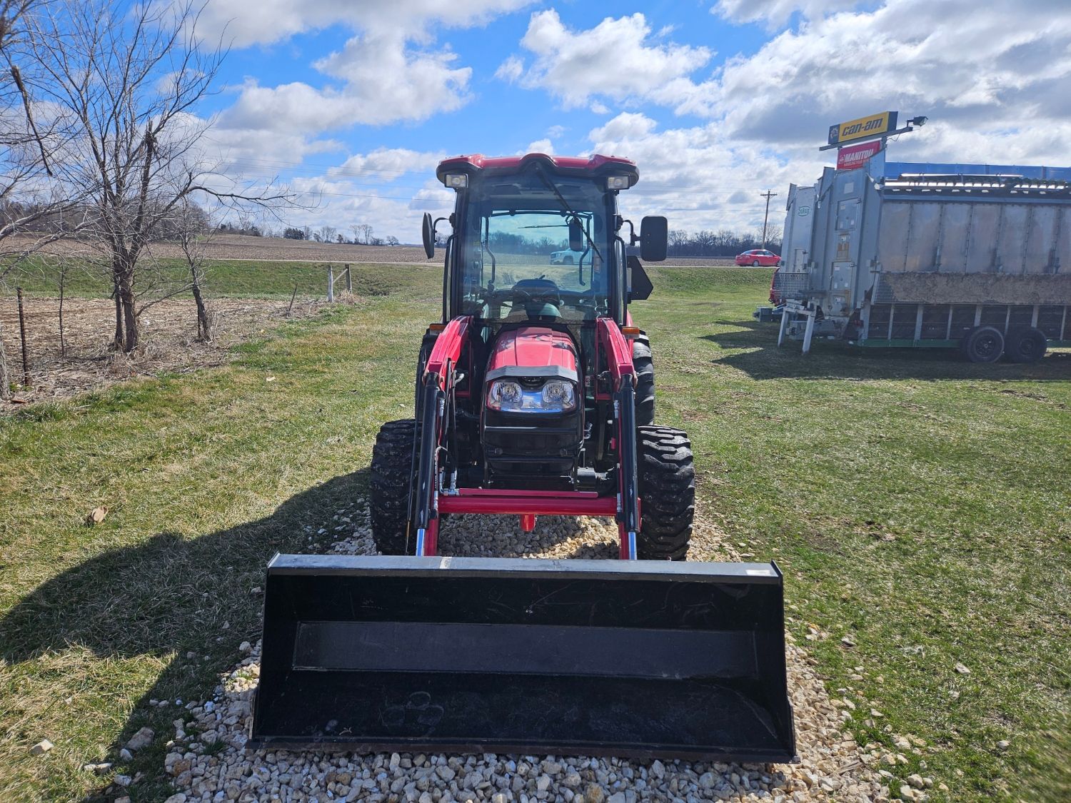 2019 Mahindra 3540 HST in Worthington, Iowa - Photo 5