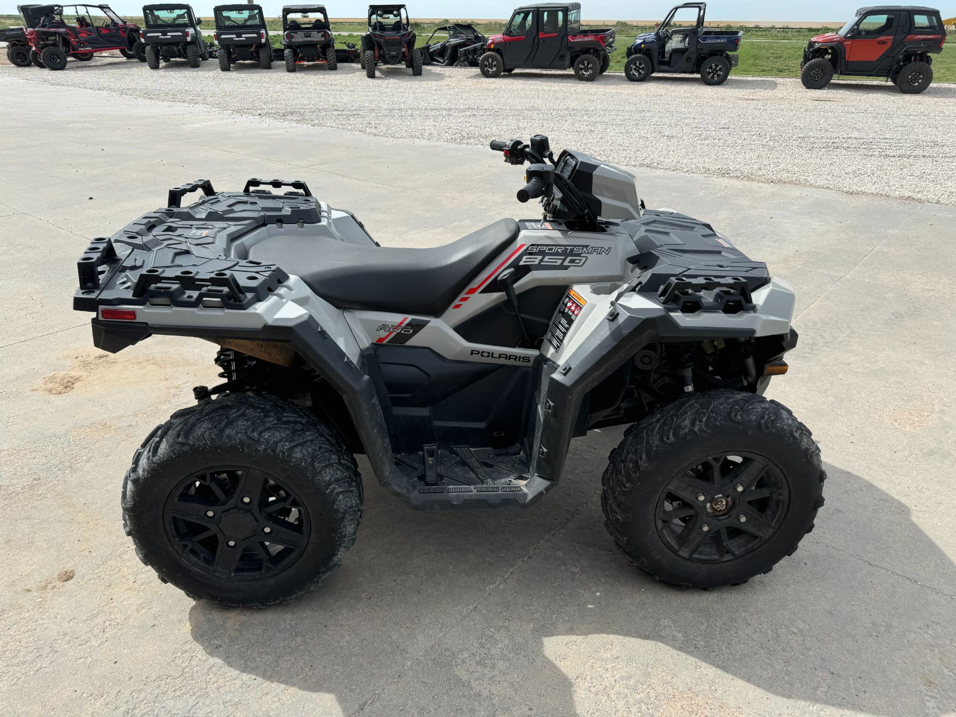 2023 Polaris Sportsman 850 Premium in Montezuma, Kansas - Photo 7