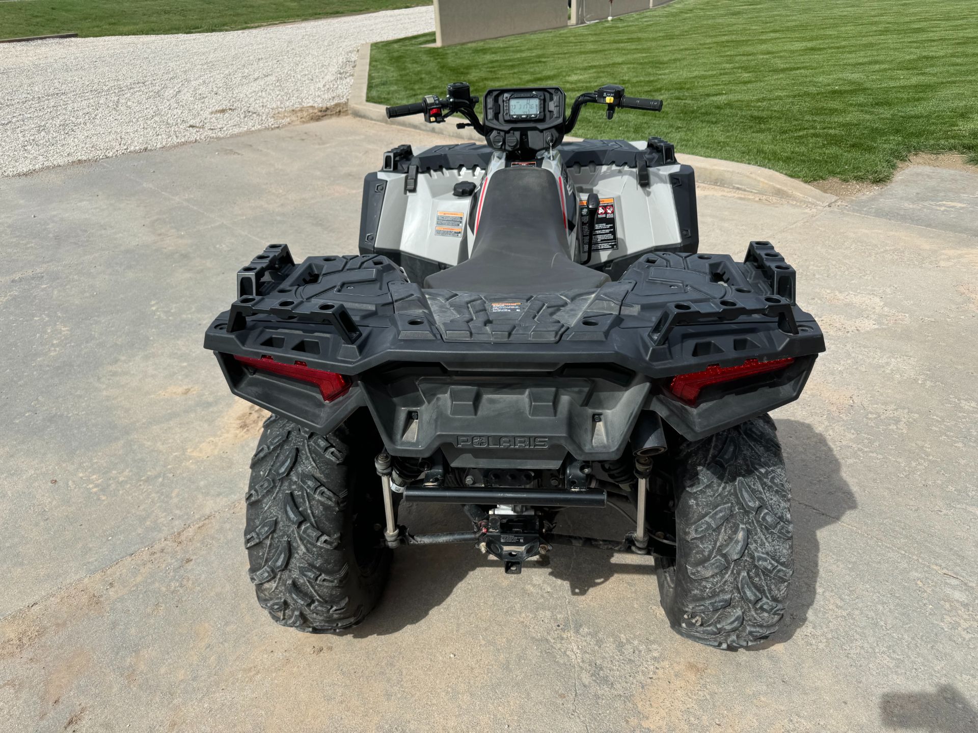 2023 Polaris Sportsman 850 Premium in Montezuma, Kansas - Photo 9