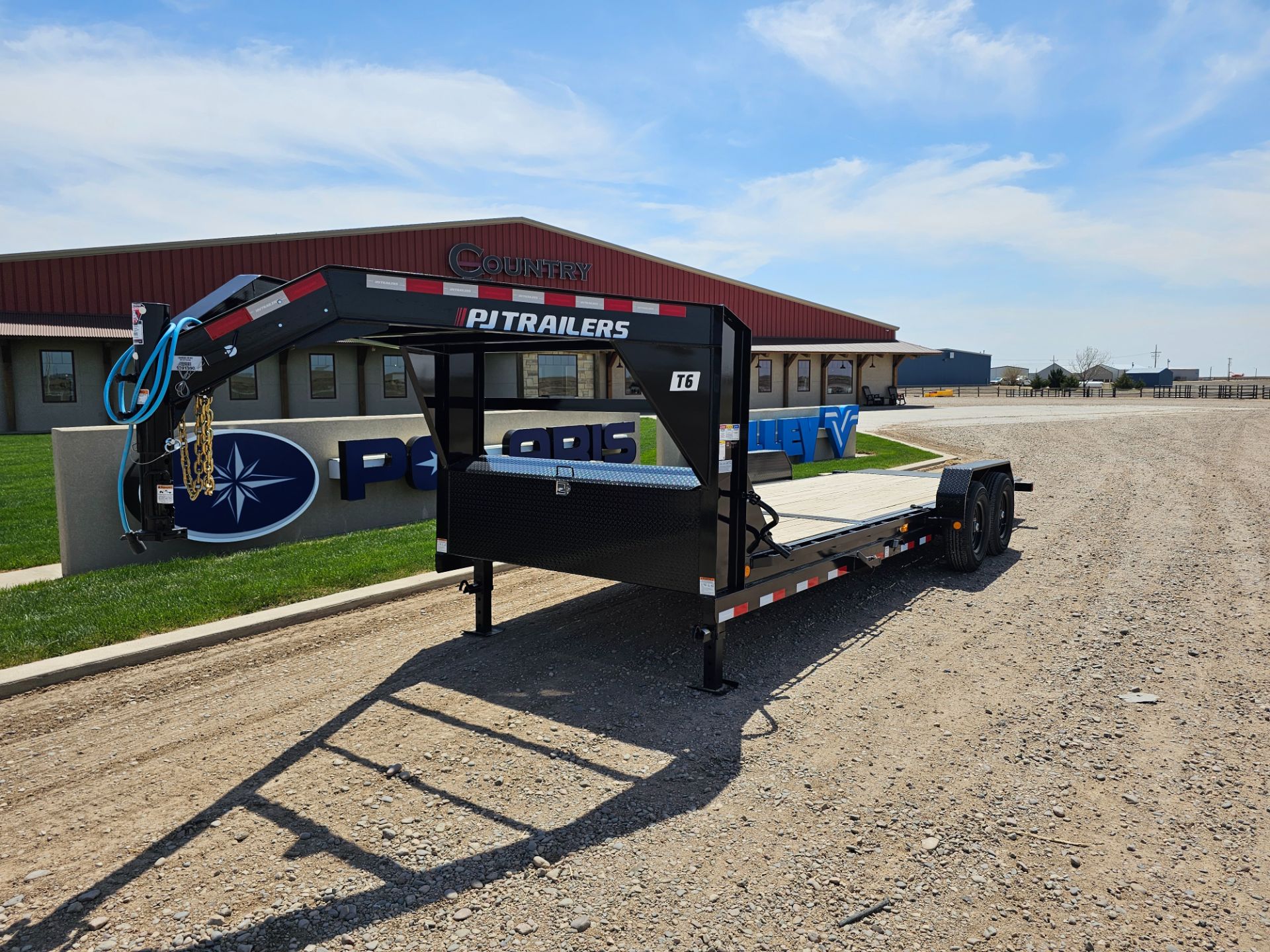 2023 PJ Trailers 22'x6" GN Channel Equipment Tilt in Montezuma, Kansas - Photo 2