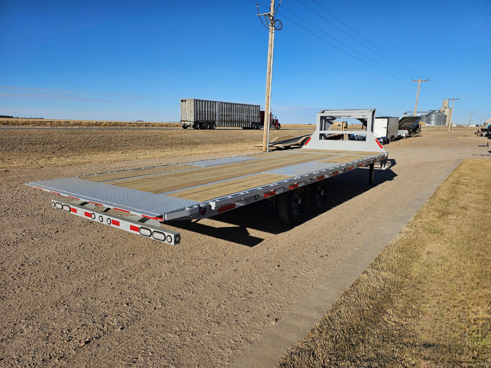 2023 MAXX-D Trailers 24' X 102" - 14K Gravity GN Tilt De in Montezuma, Kansas - Photo 5