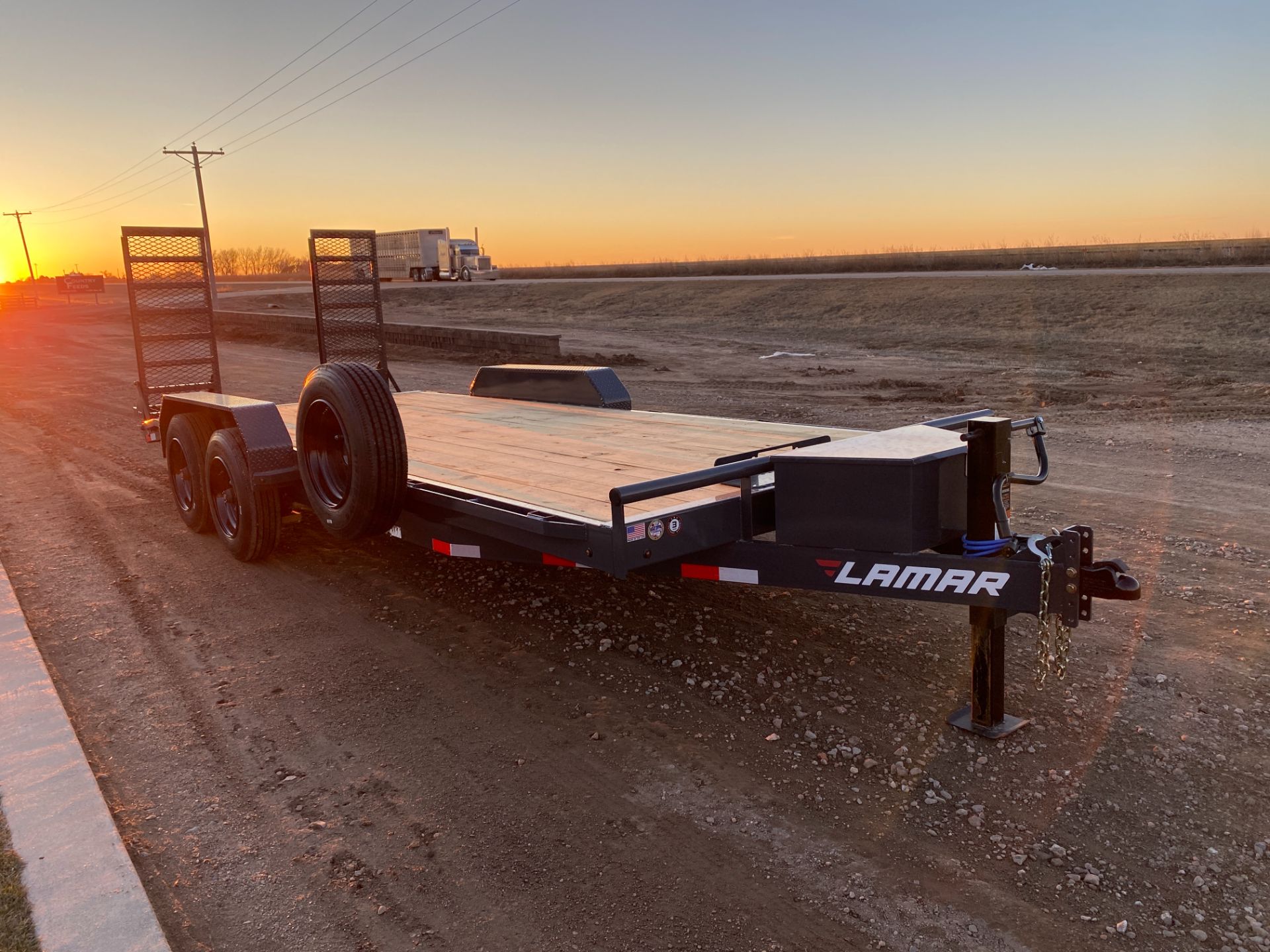 2024 LAMAR 83" X 20' H6 - 16K EQUIPMENT HAULER in Montezuma, Kansas - Photo 3