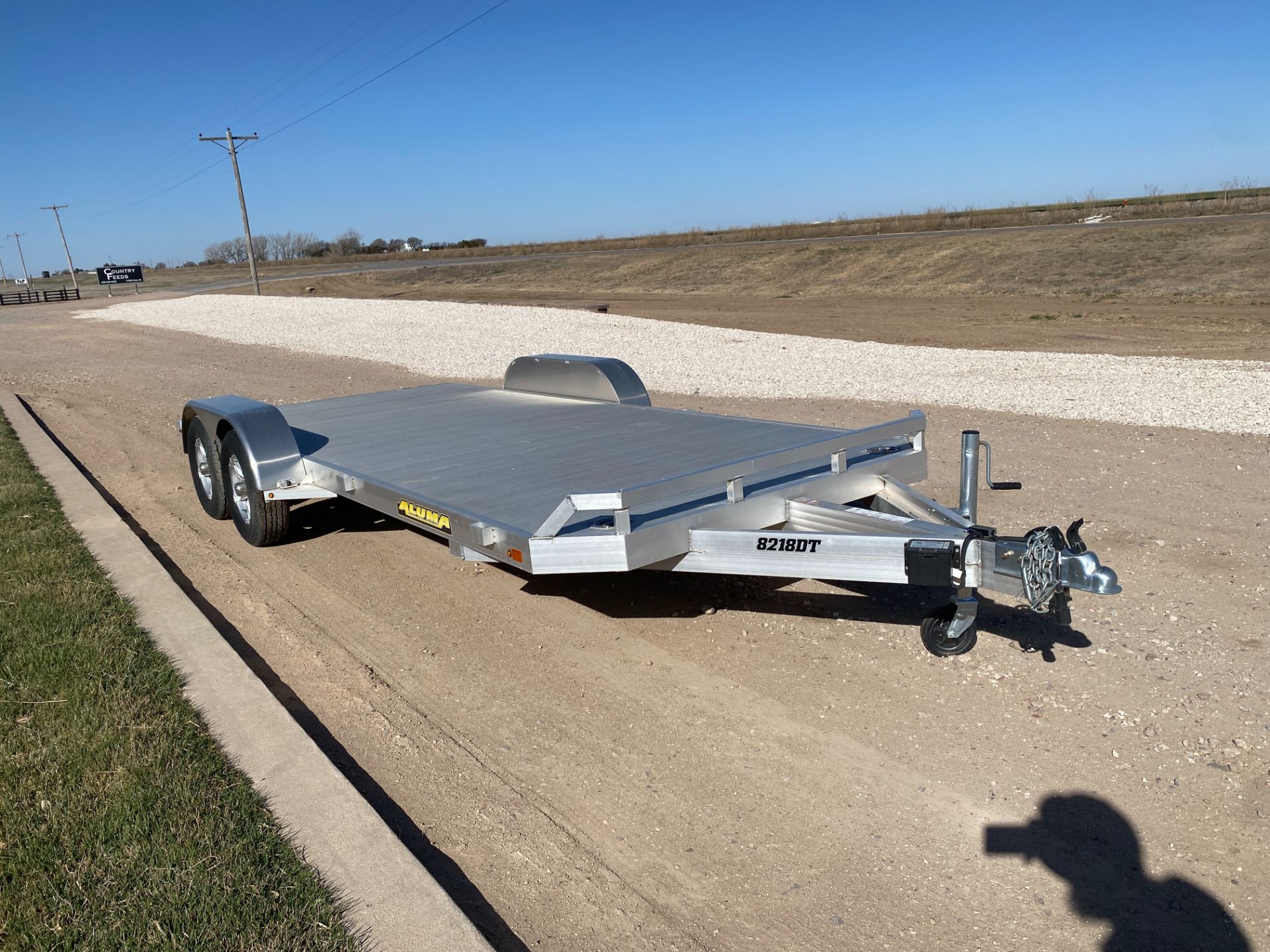 2024 ALUMA 8218 Tandem Axle Electric Brakes Ramp Front Rail Dove  Tail Std 5K RTD 14" Aluminum Wheels in Montezuma, Kansas - Photo 3