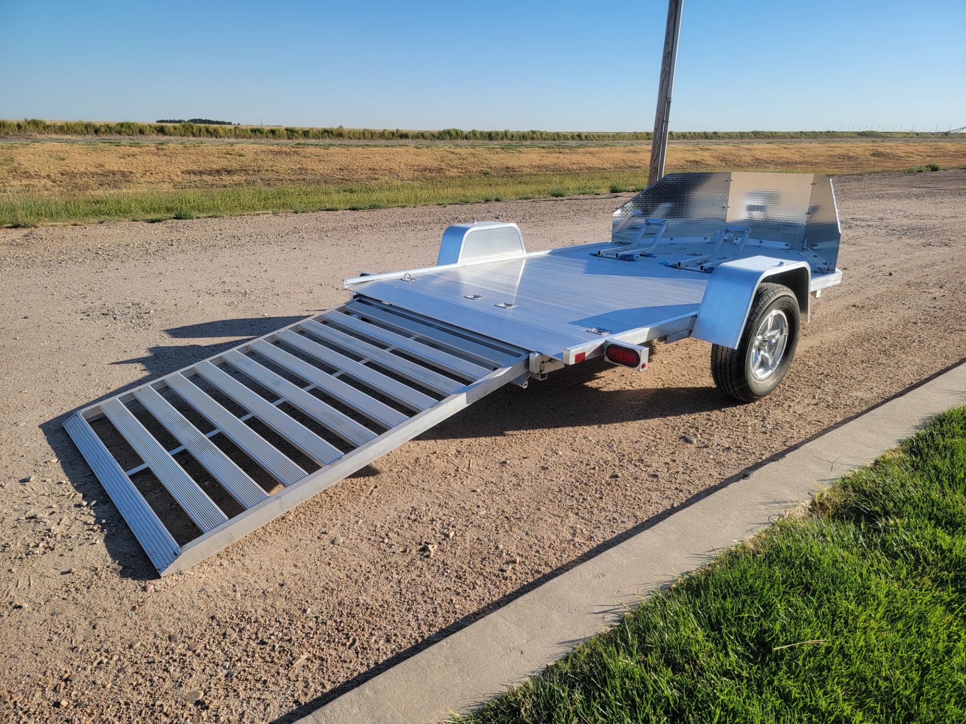 2023 Aluma Trailer MC210 Single Axle Ramp in Montezuma, Kansas - Photo 6